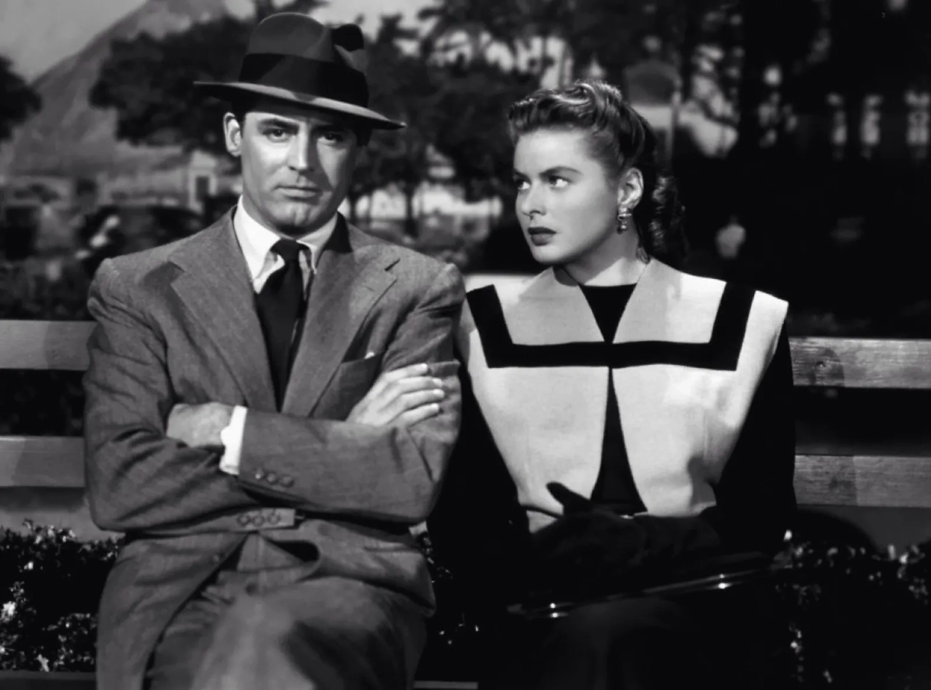 Ingrid Bergman and Cary Grant in Notorious (1946)