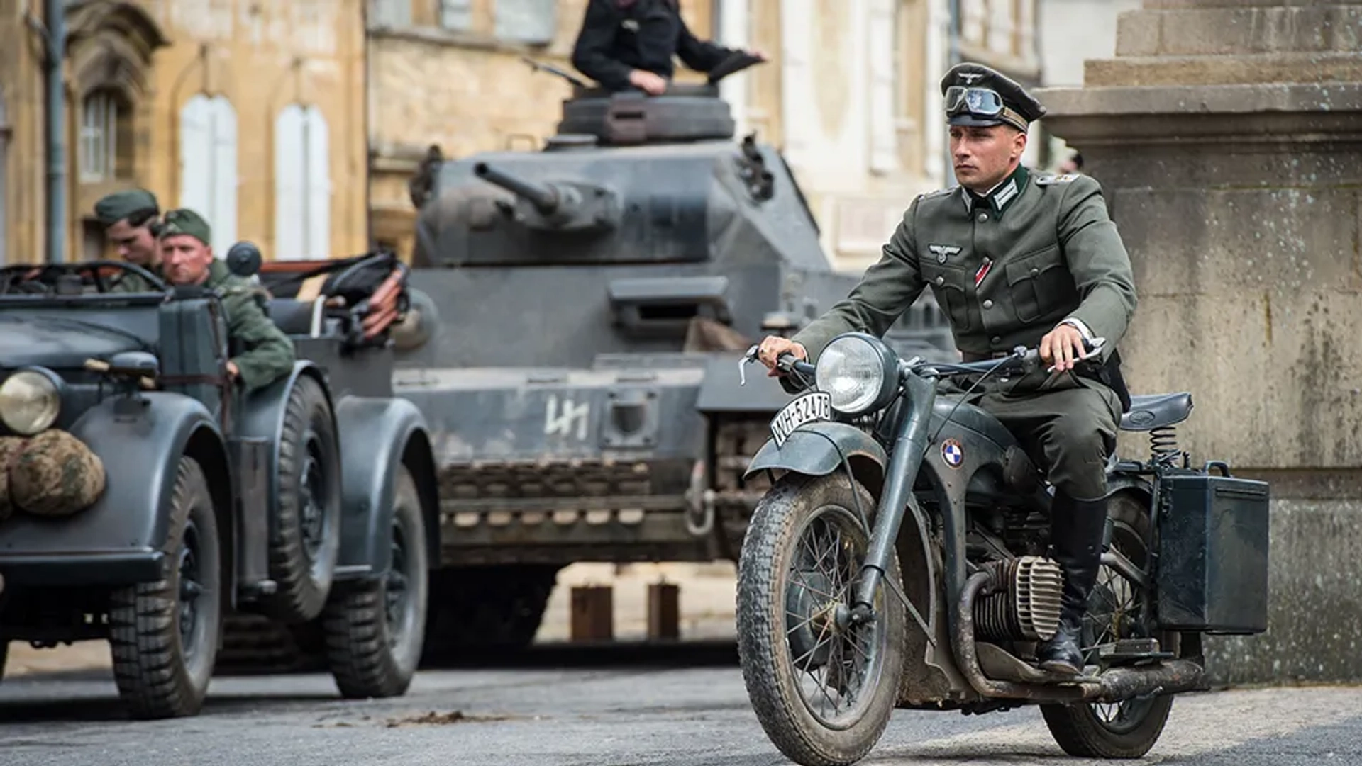 Matthias Schoenaerts in Suite Française (2014)