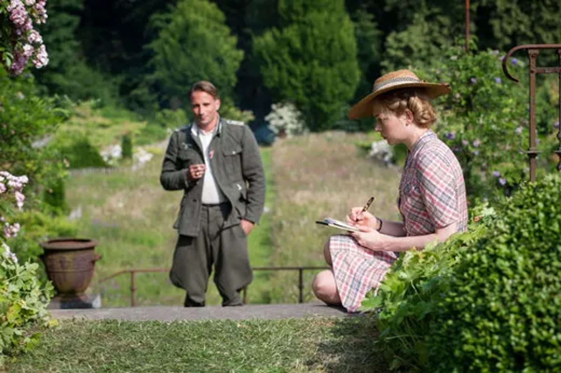 Matthias Schoenaerts and Michelle Williams in Suite Française (2014)