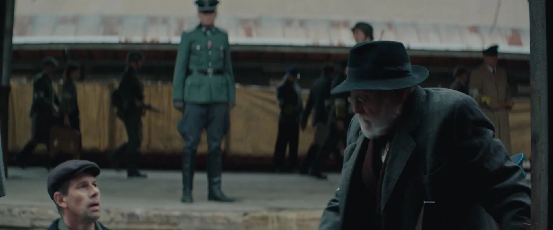 Johan Heldenbergh in The Zookeeper's Wife (2017)