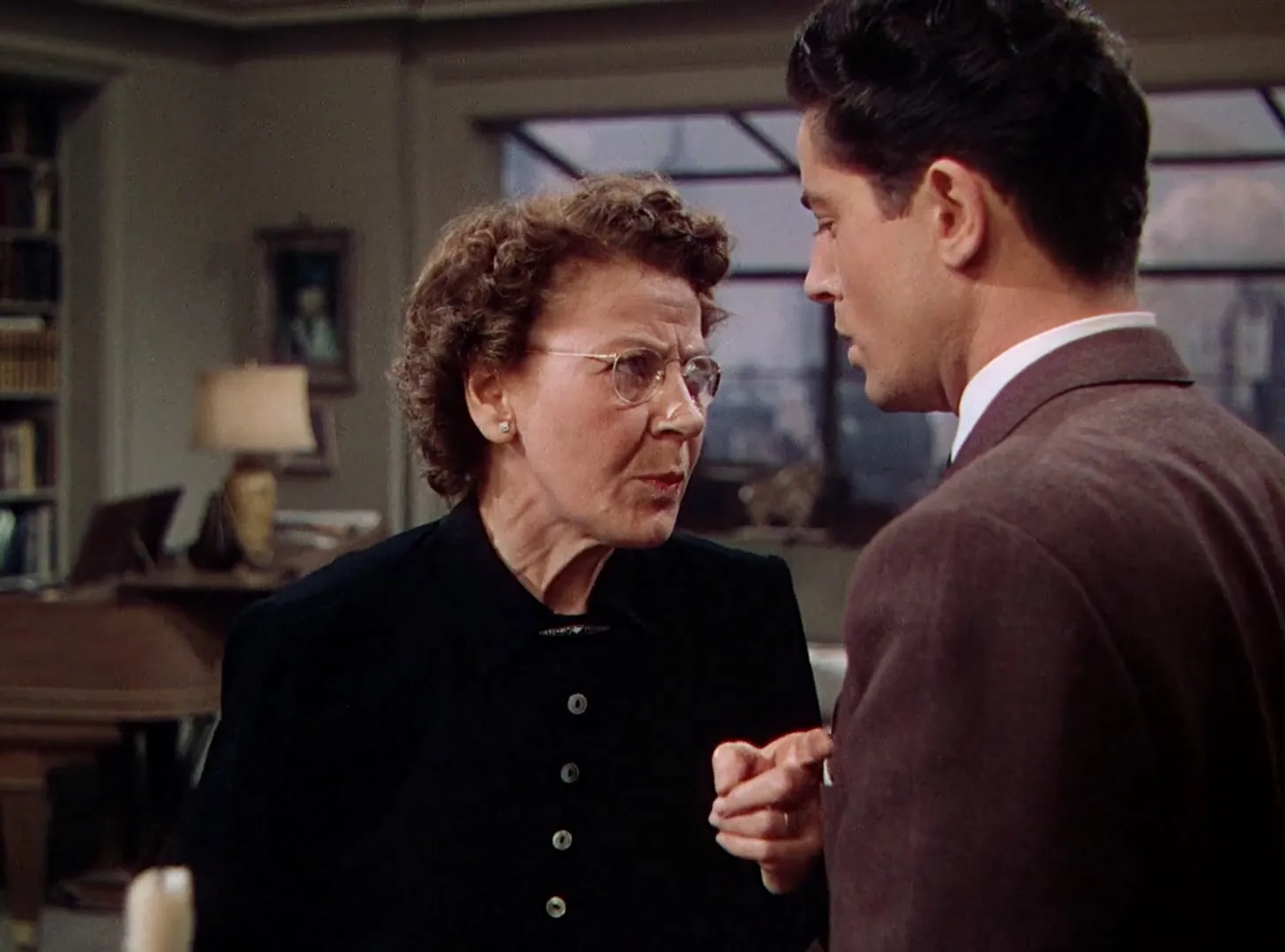 Edith Evanson and Farley Granger in Rope (1948)