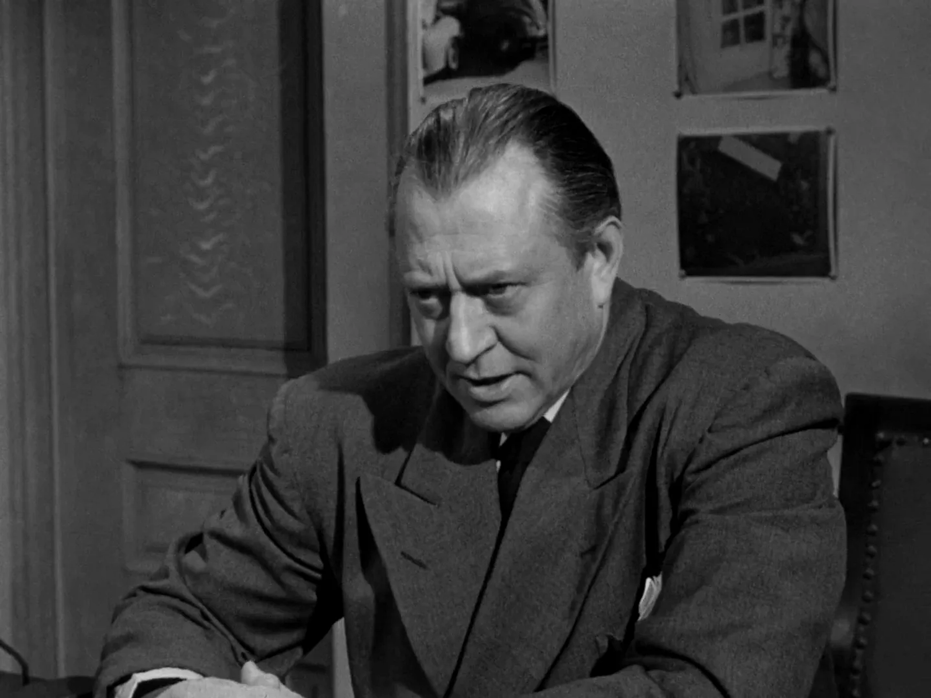 Carl Benton Reid in In a Lonely Place (1950)