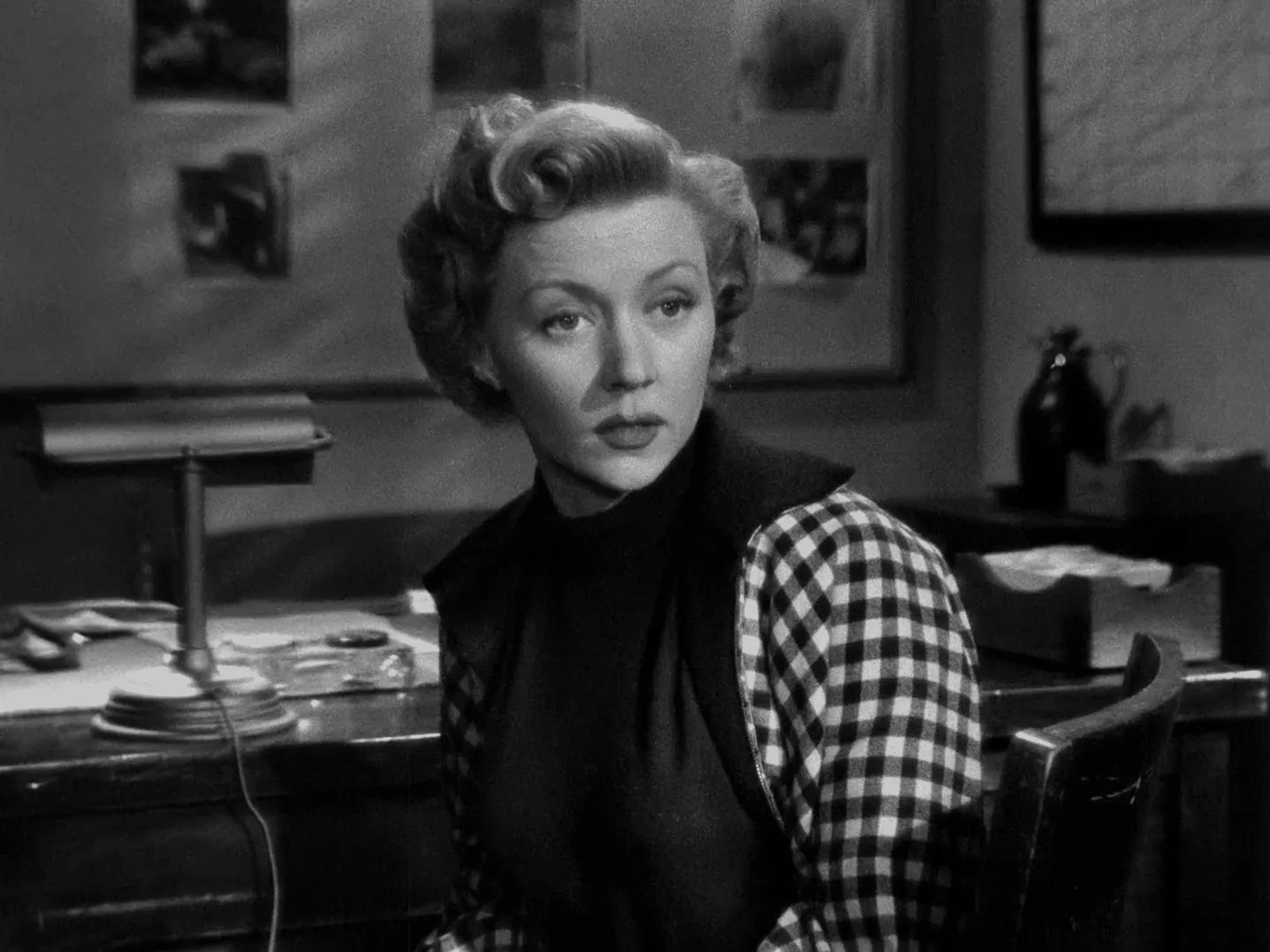 Gloria Grahame in In a Lonely Place (1950)