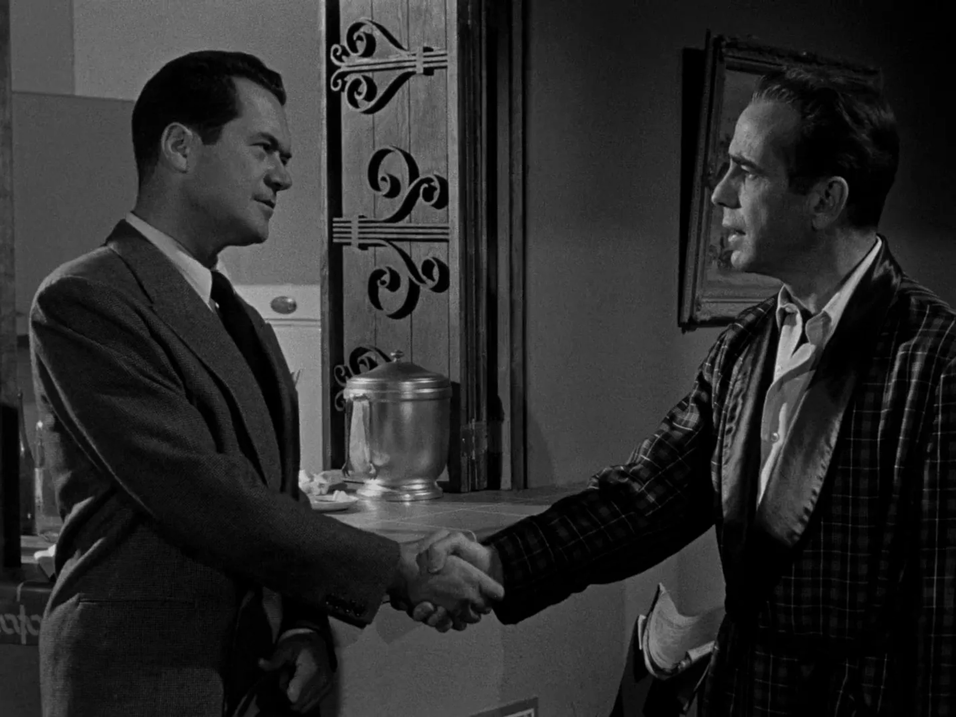 Humphrey Bogart and Frank Lovejoy in In a Lonely Place (1950)