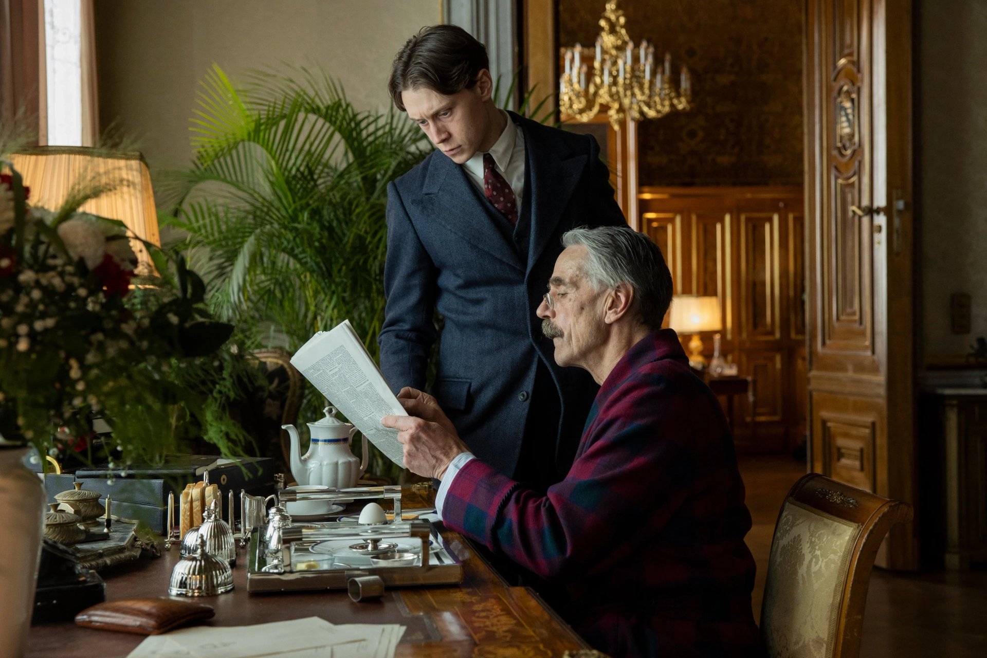 Jeremy Irons and George MacKay in Munich: The Edge of War (2021)