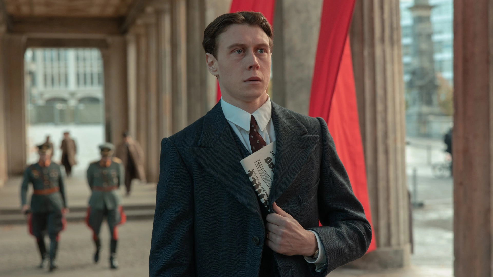 George MacKay in Munich: The Edge of War (2021)