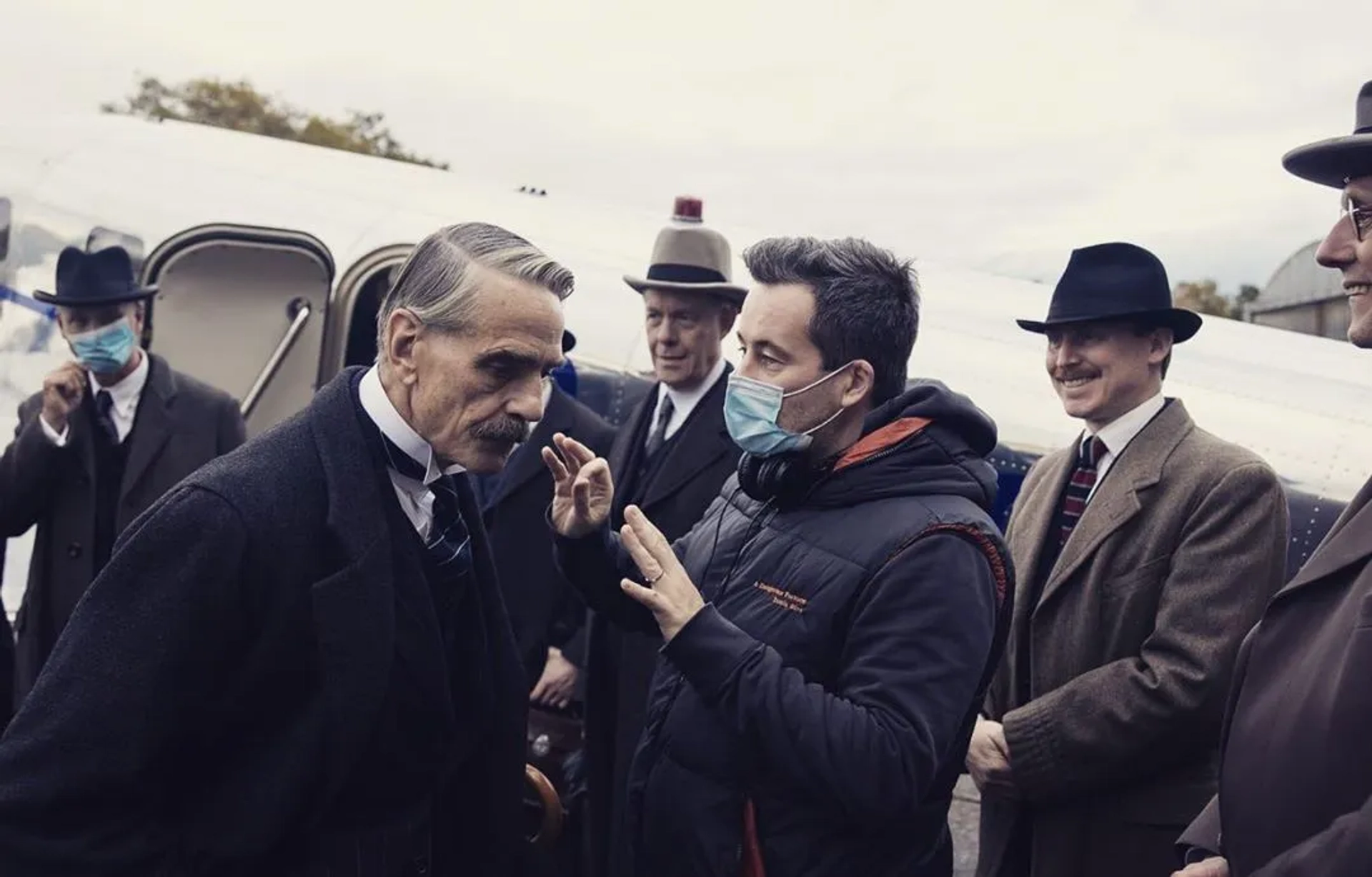 Jeremy Irons and Christian Schwochow in Munich: The Edge of War (2021)