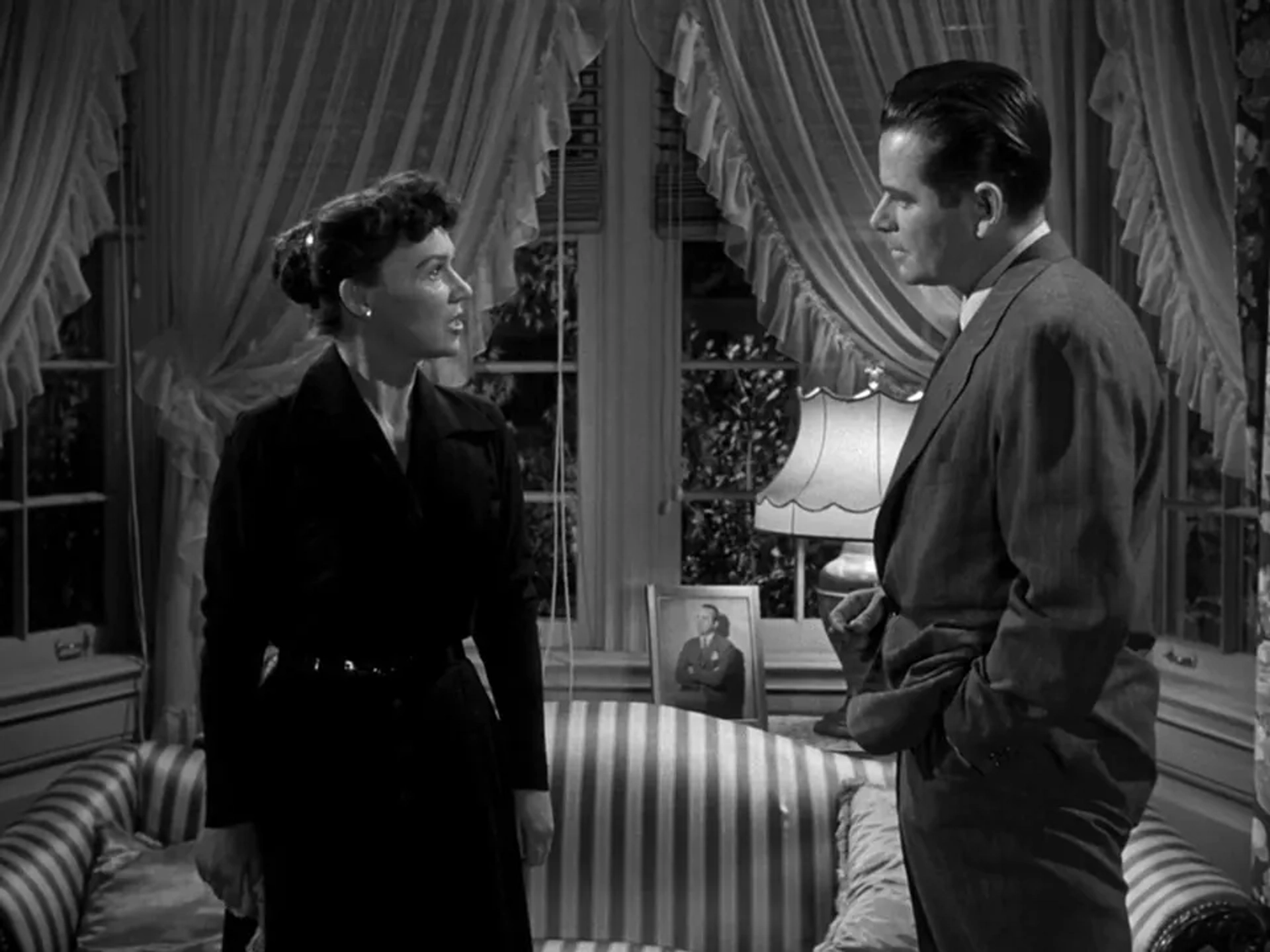 Glenn Ford and Jeanette Nolan in The Big Heat (1953)