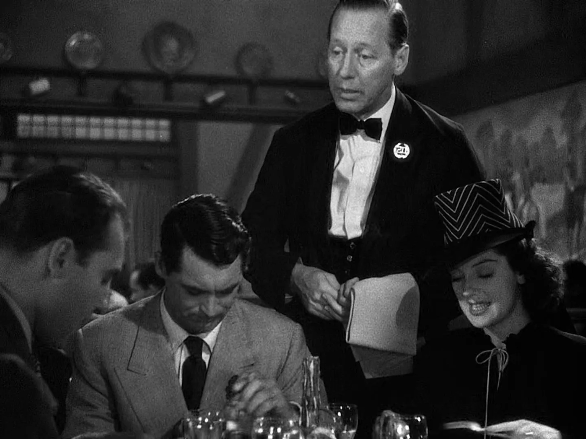 Cary Grant, Ralph Bellamy, Irving Bacon, and Rosalind Russell in His Girl Friday (1940)