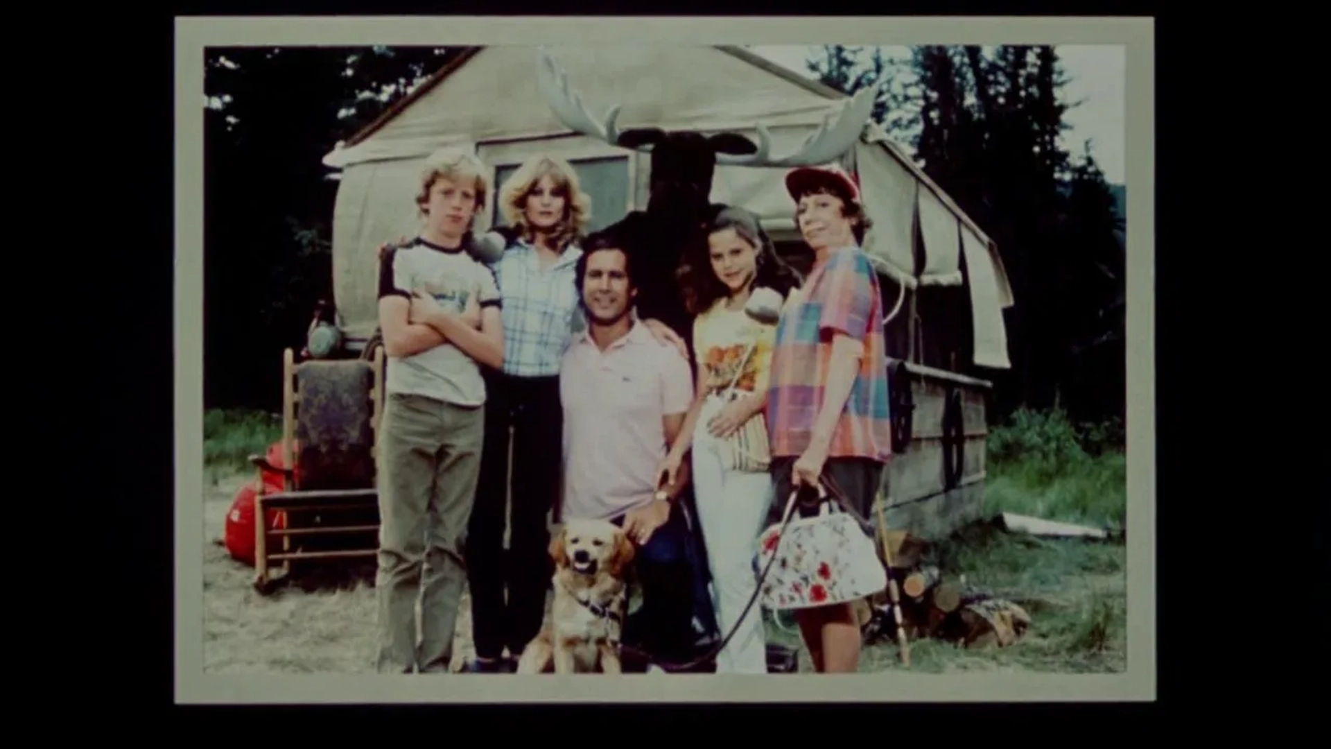 Chevy Chase, Beverly D'Angelo, Anthony Michael Hall, Dana Barron, and Imogene Coca in Vacation (1983)