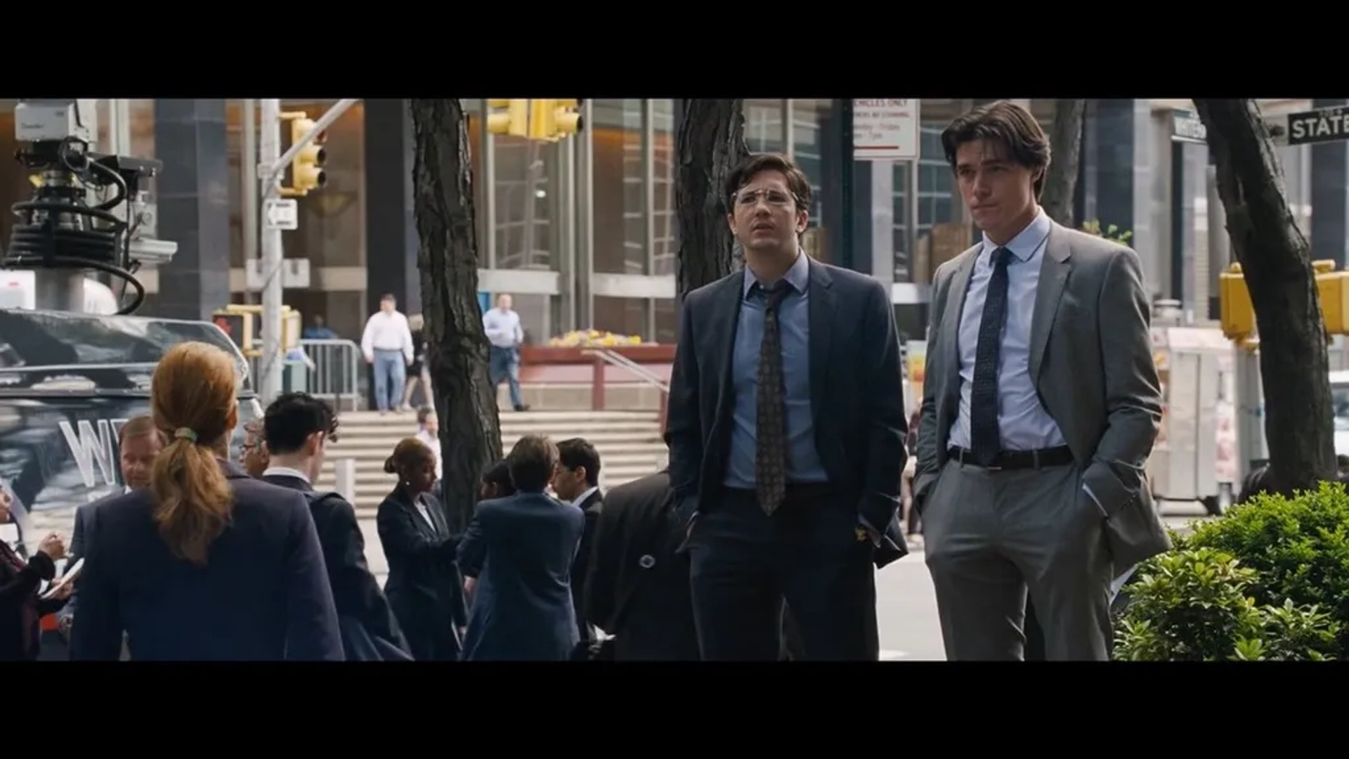 Finn Wittrock and John Magaro in The Big Short (2015)