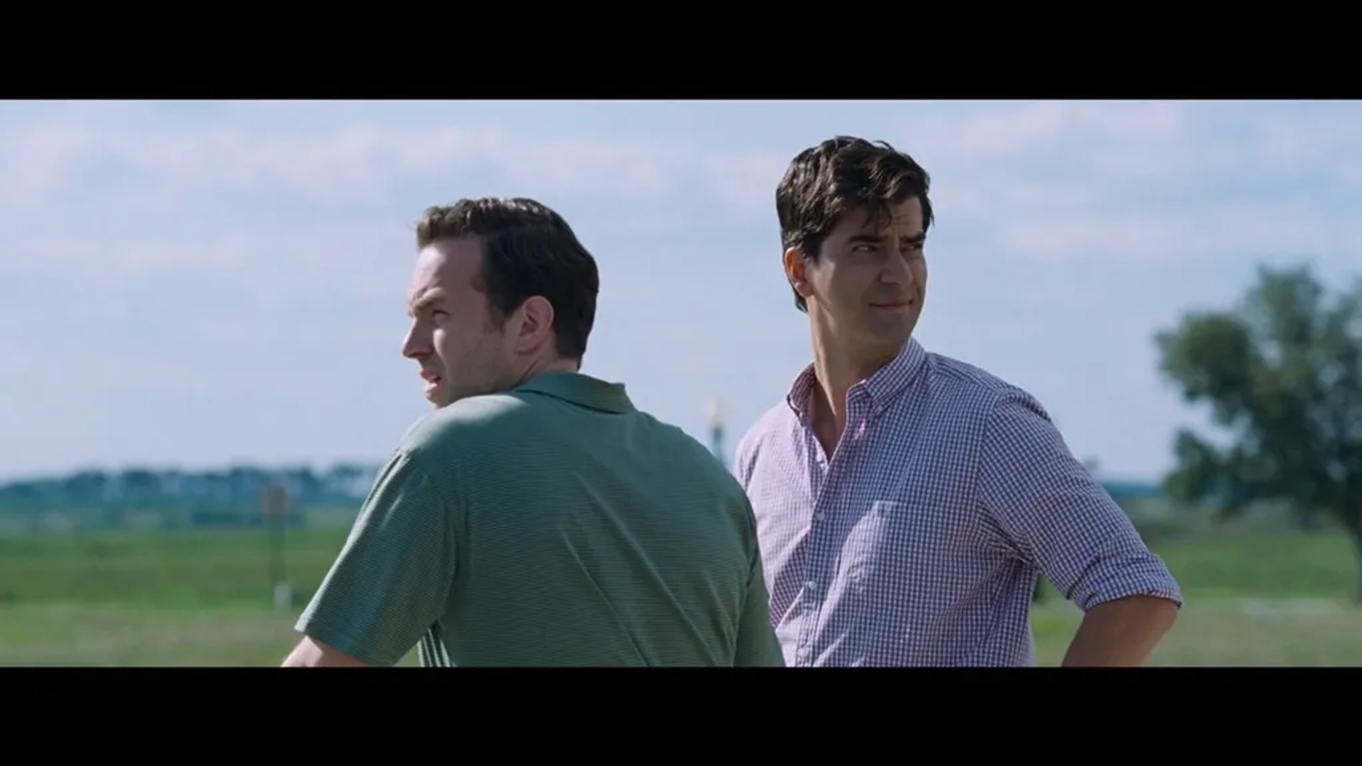 Hamish Linklater and Rafe Spall in The Big Short (2015)