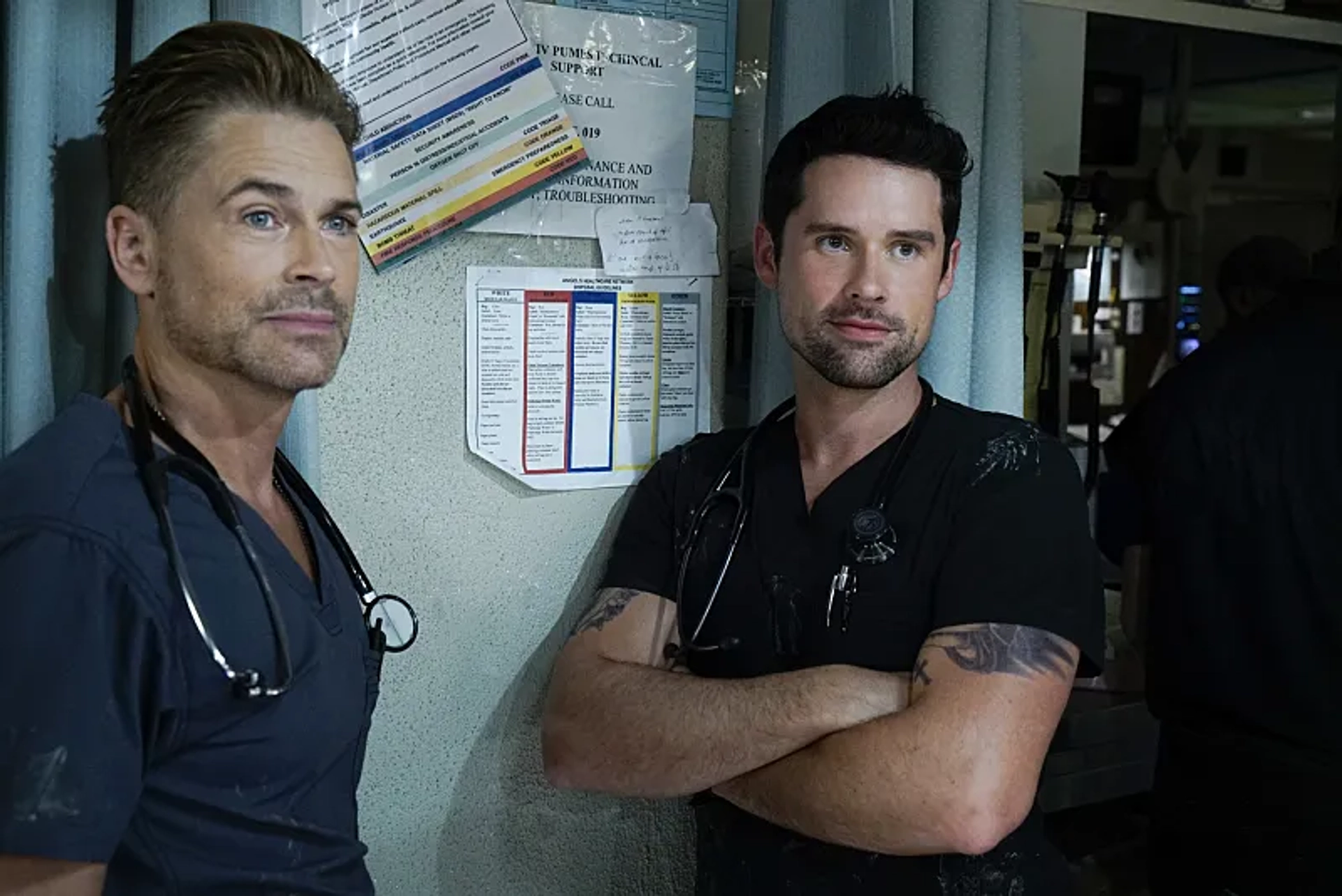 Rob Lowe and Benjamin Hollingsworth in Code Black (2015)