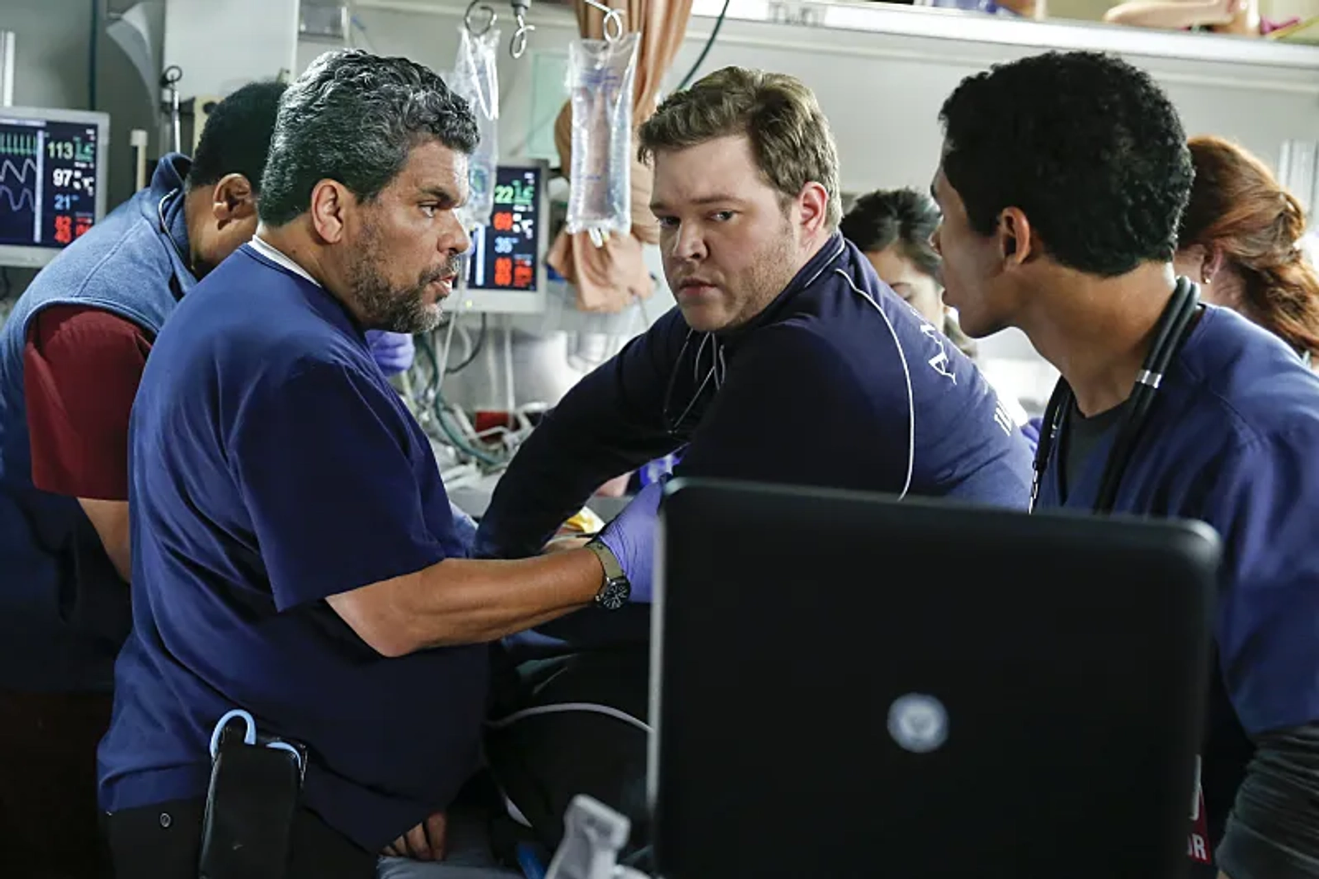 Luis Guzmán, Noah Gray-Cabey, and Harry Ford in Code Black (2015)