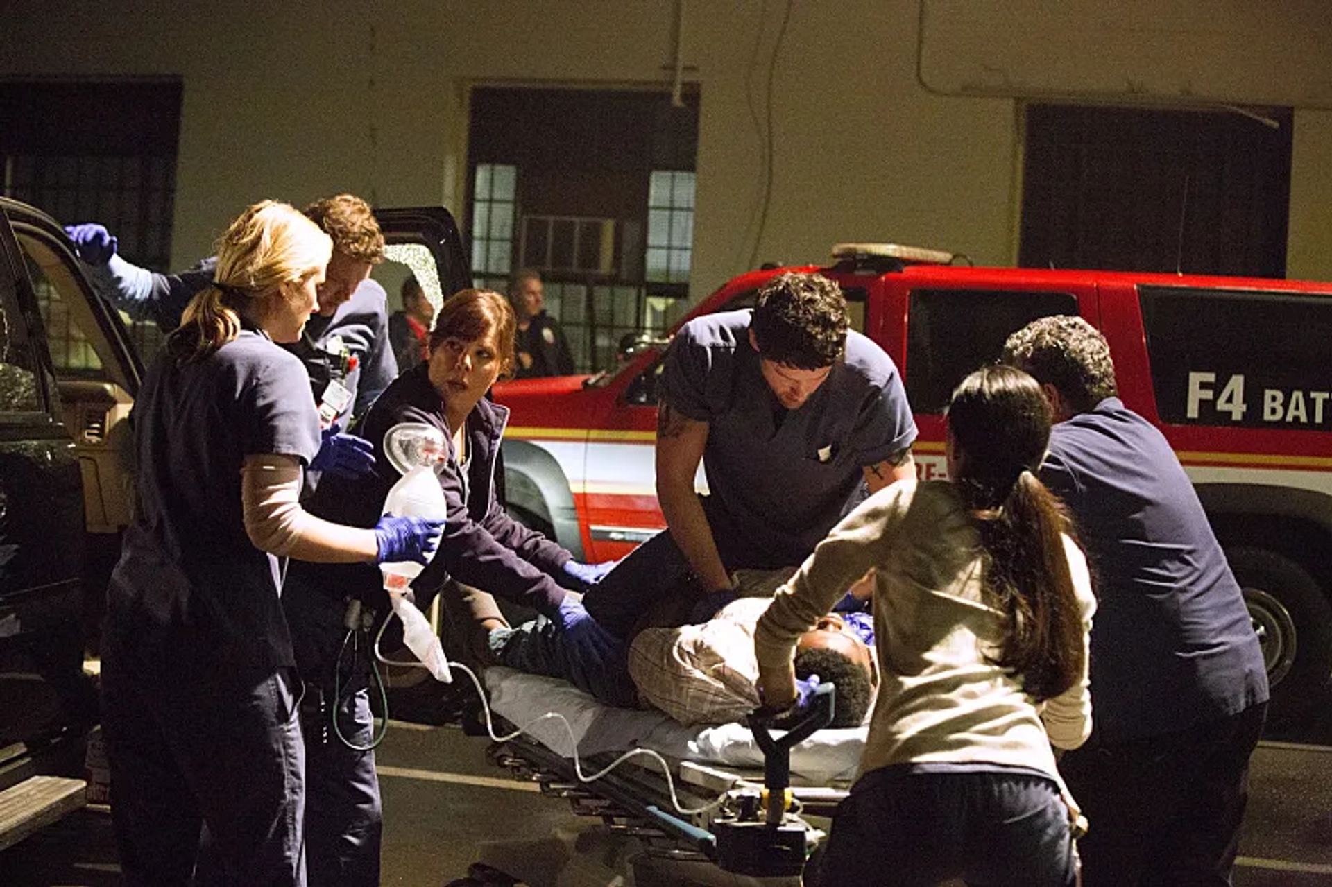 Marcia Gay Harden, Bonnie Somerville, Benjamin Hollingsworth, Melanie Chandra, and Oral Ellis in Code Black (2015)