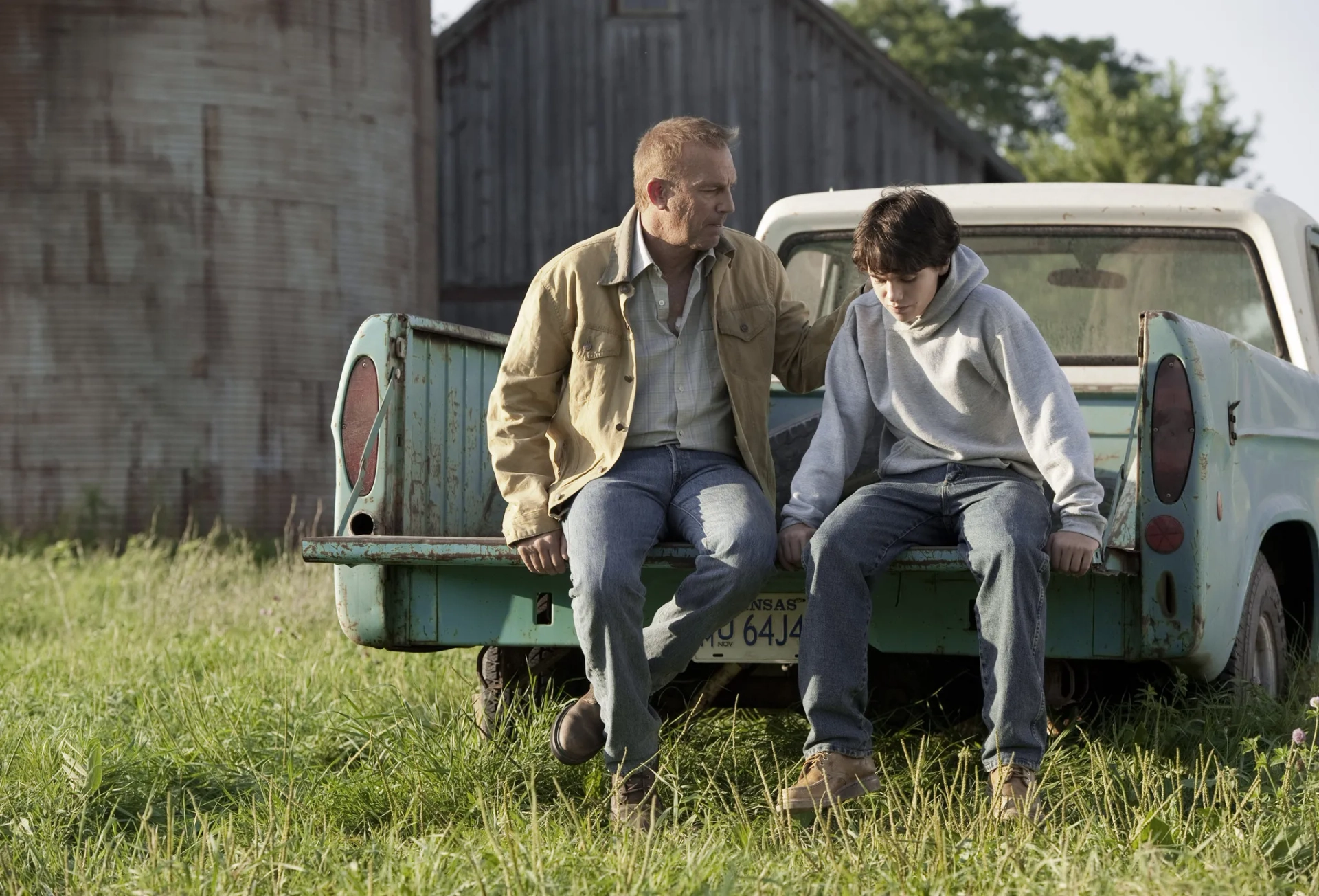 Kevin Costner and Dylan Sprayberry in Man of Steel (2013)