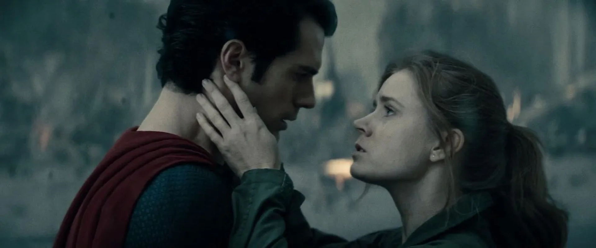 Amy Adams and Henry Cavill in Man of Steel (2013)