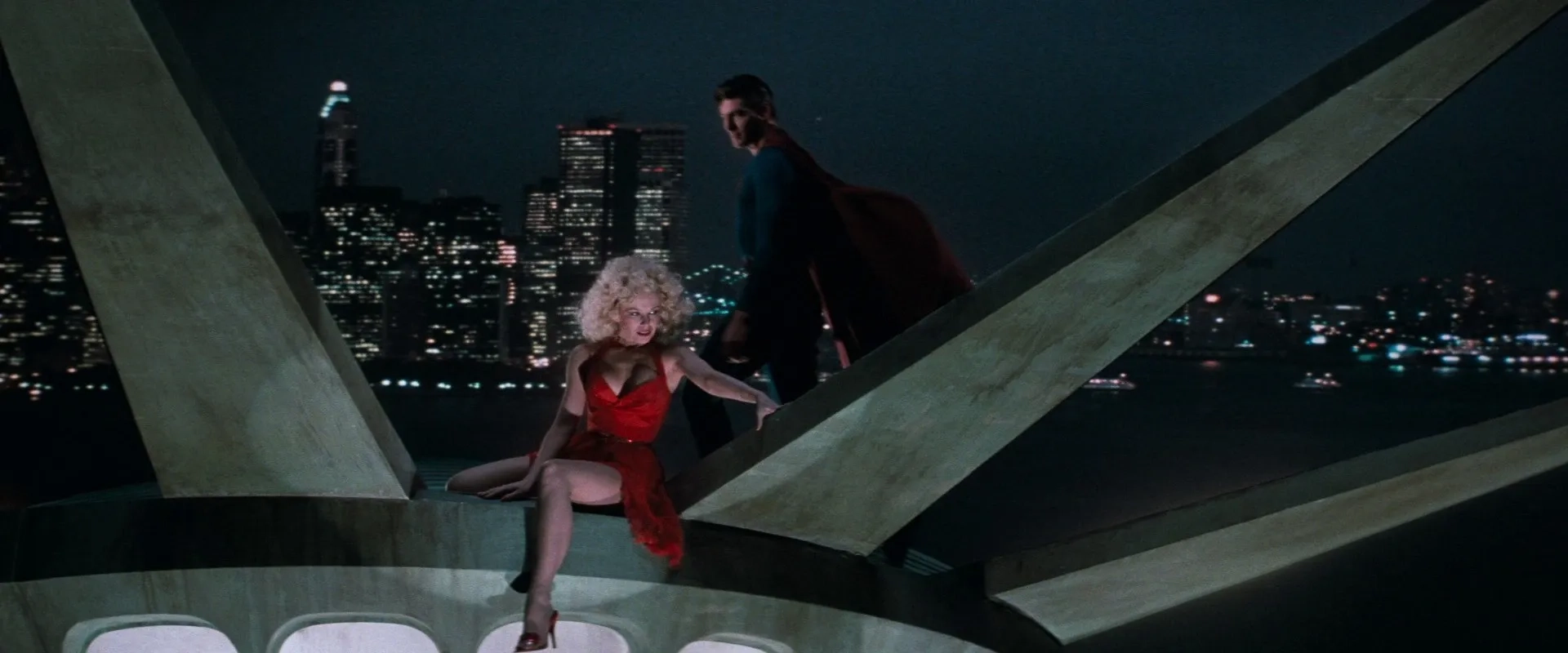 Christopher Reeve and Pamela Stephenson in Superman III (1983)