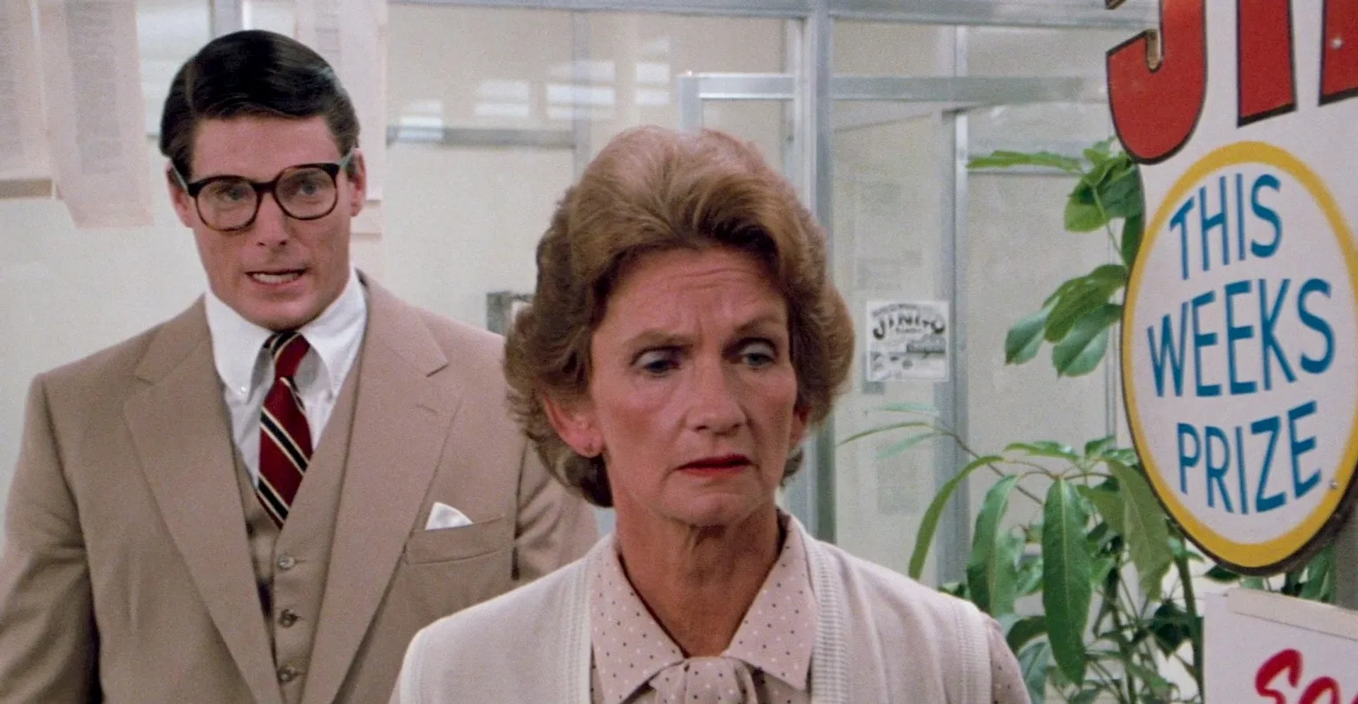 Christopher Reeve and Helen Horton in Superman III (1983)