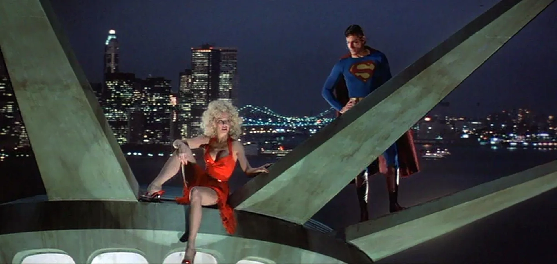 Christopher Reeve and Pamela Stephenson in Superman III (1983)