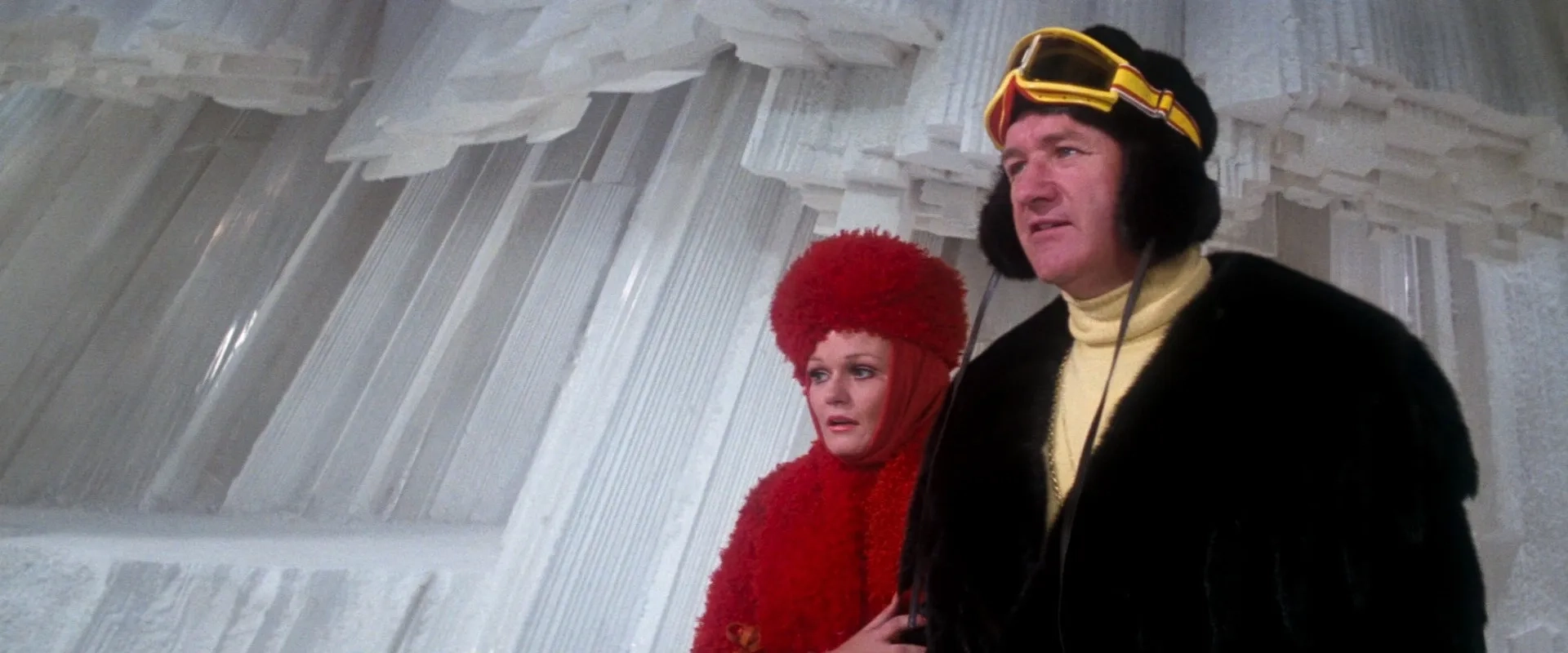 Gene Hackman and Valerie Perrine in Superman II (1980)