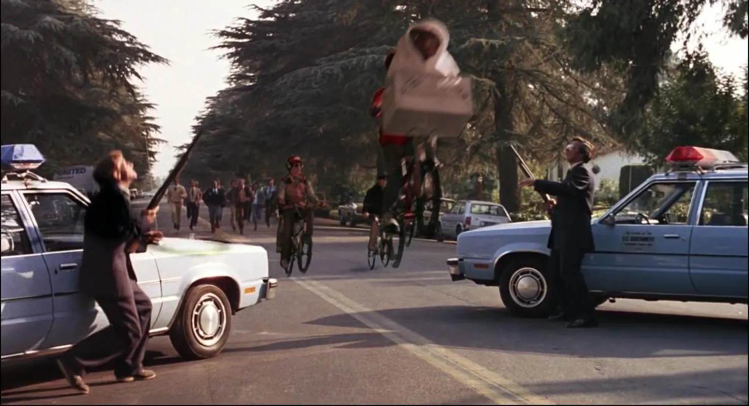 C. Thomas Howell, Henry Thomas, Sean Frye, Robert MacNaughton, K.C. Martel, Frank Toth, and Pat Welsh in E.T. the Extra-Terrestrial (1982)