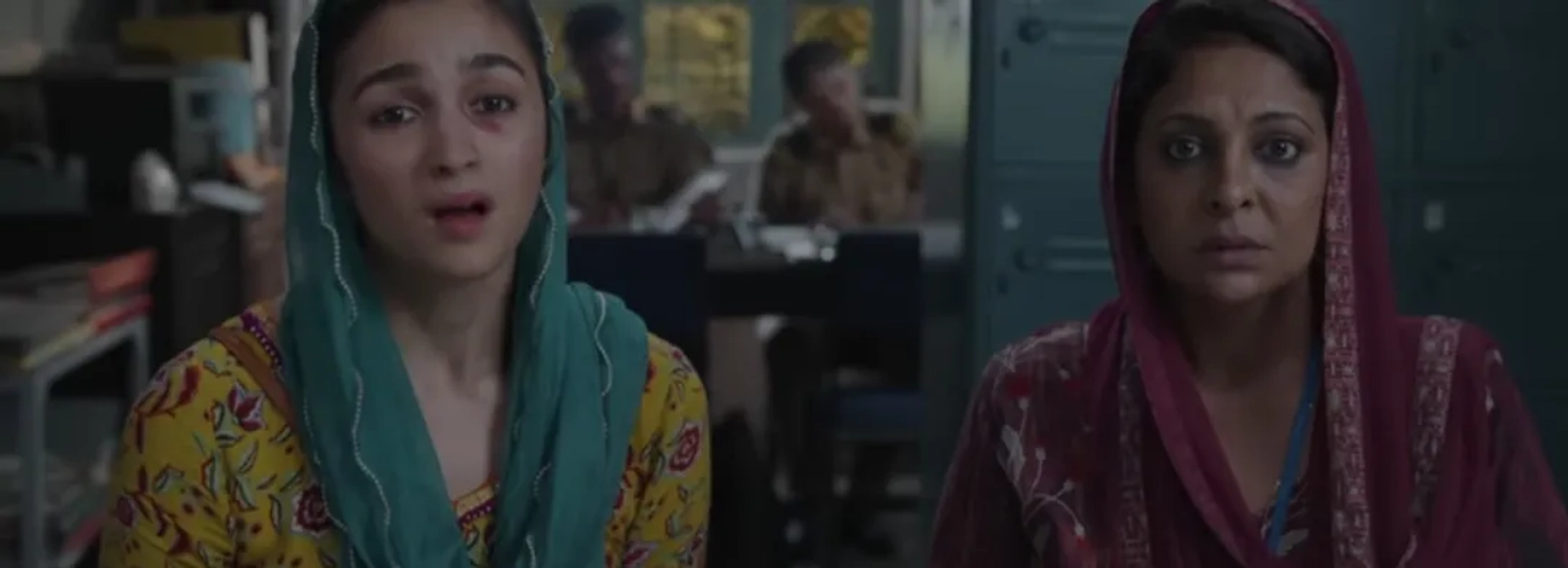 Shefali Shah and Alia Bhatt in Darlings (2022)