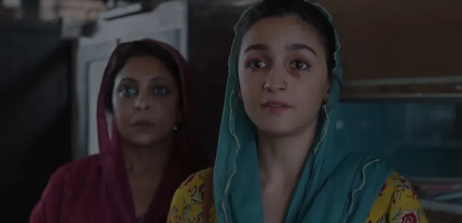 Shefali Shah and Alia Bhatt in Darlings (2022)