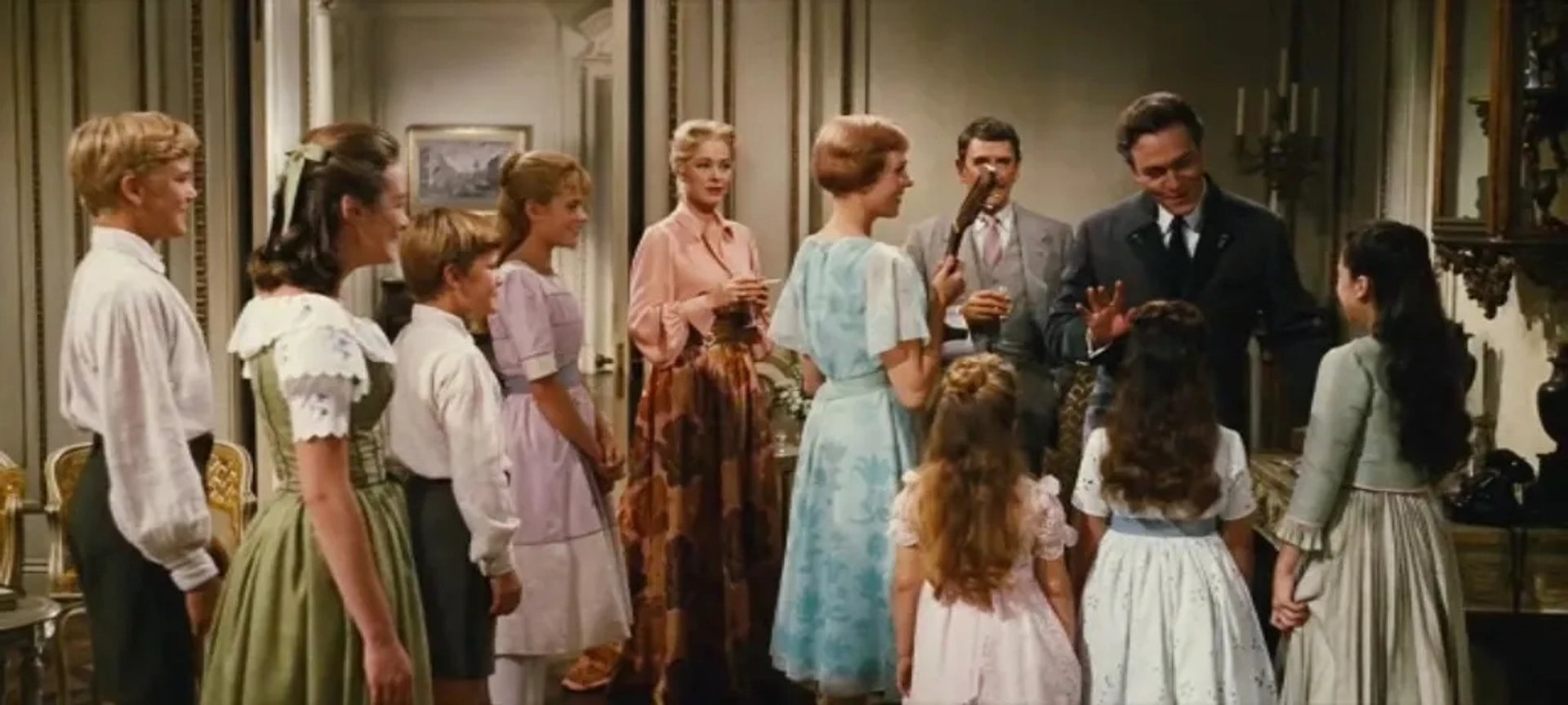 Julie Andrews, Christopher Plummer, Charmian Carr, Angela Cartwright, Duane Chase, Nicholas Hammond, Richard Haydn, Kym Karath, Heather Menzies-Urich, Eleanor Parker, and Debbie Turner in The Sound of Music (1965)