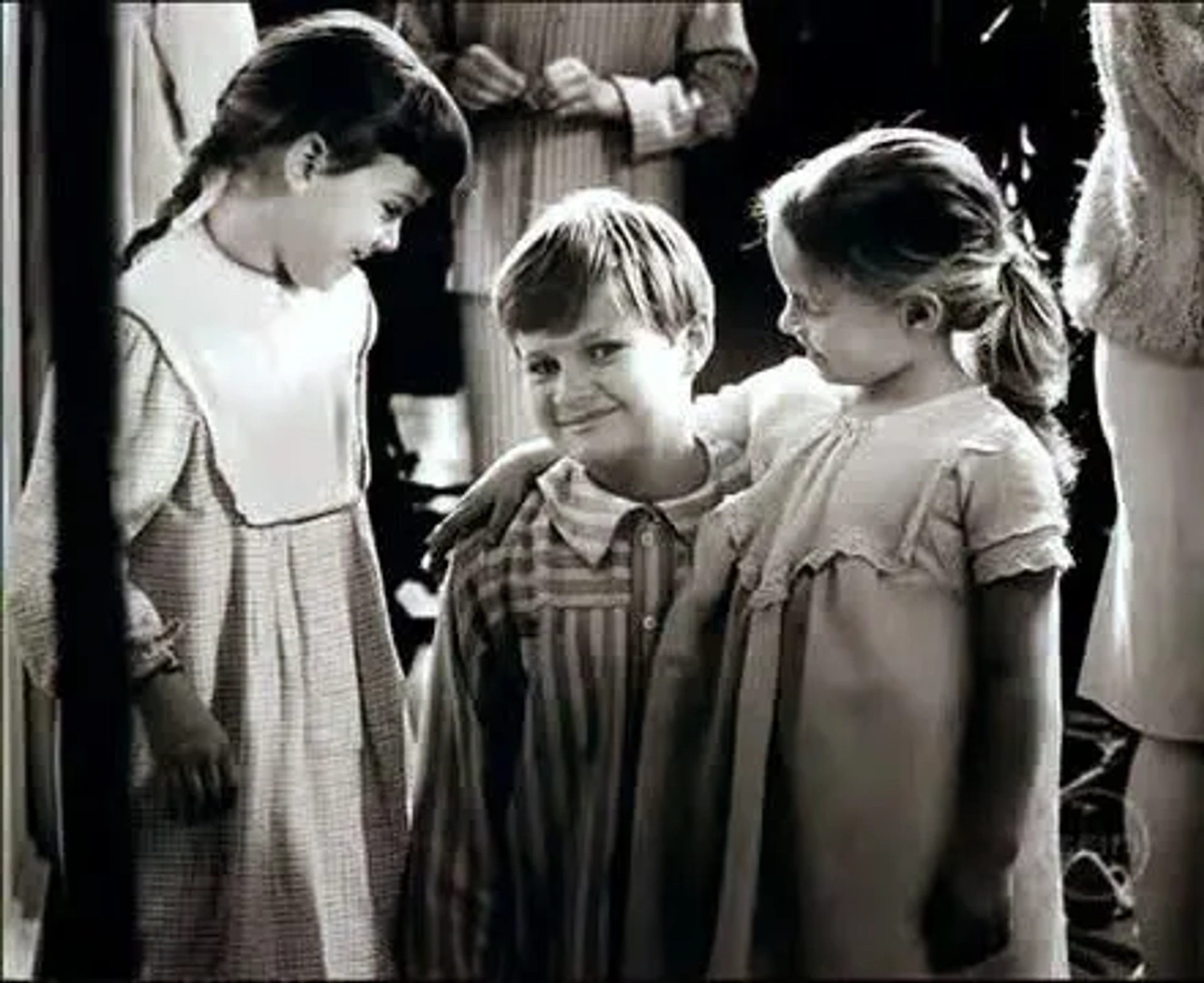 Duane Chase, Kym Karath, and Debbie Turner in The Sound of Music (1965)