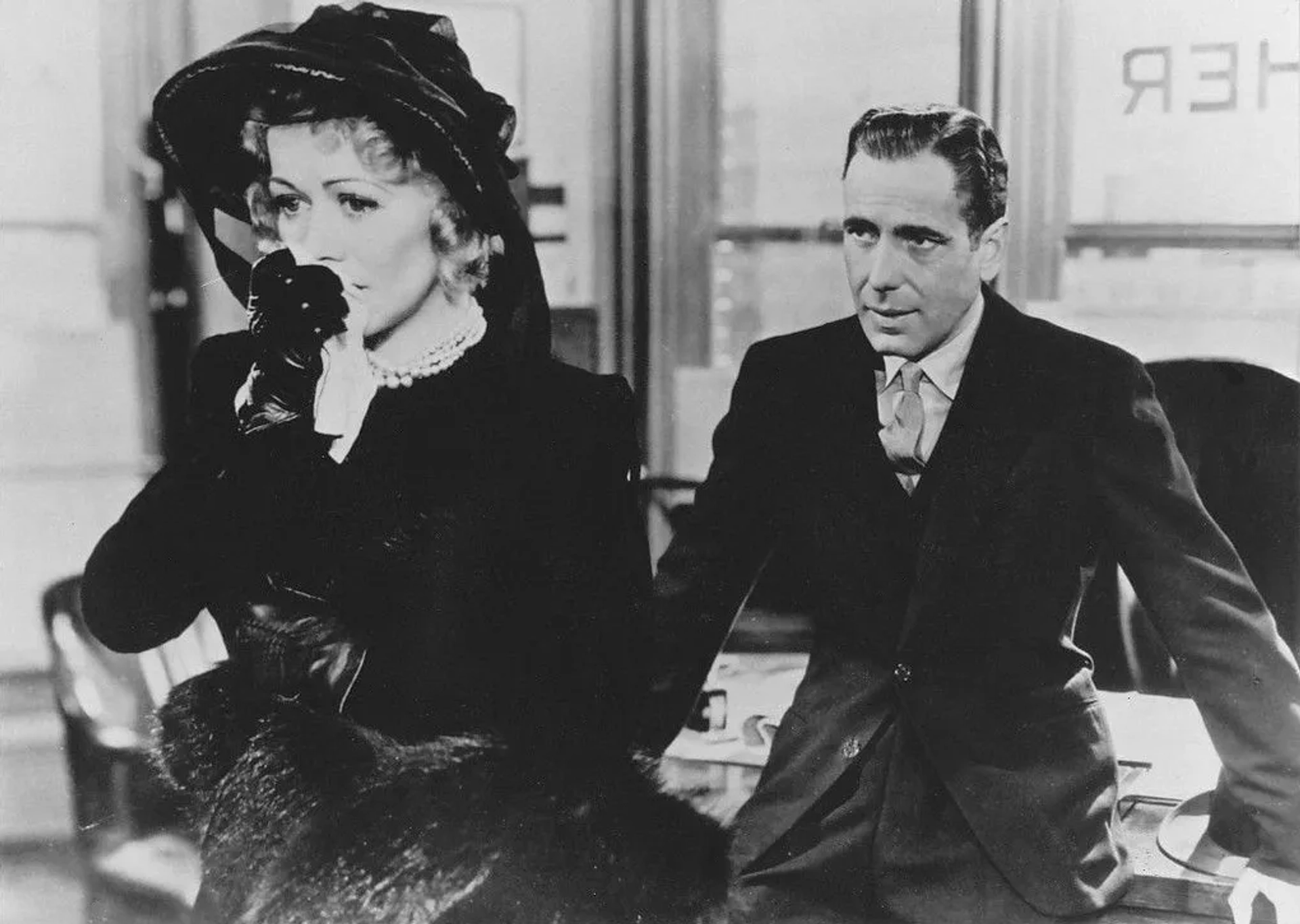 Humphrey Bogart and Gladys George in The Maltese Falcon (1941)