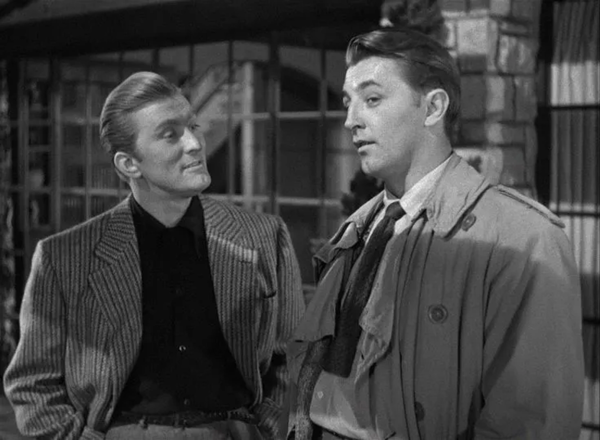 Kirk Douglas and Robert Mitchum in Out of the Past (1947)