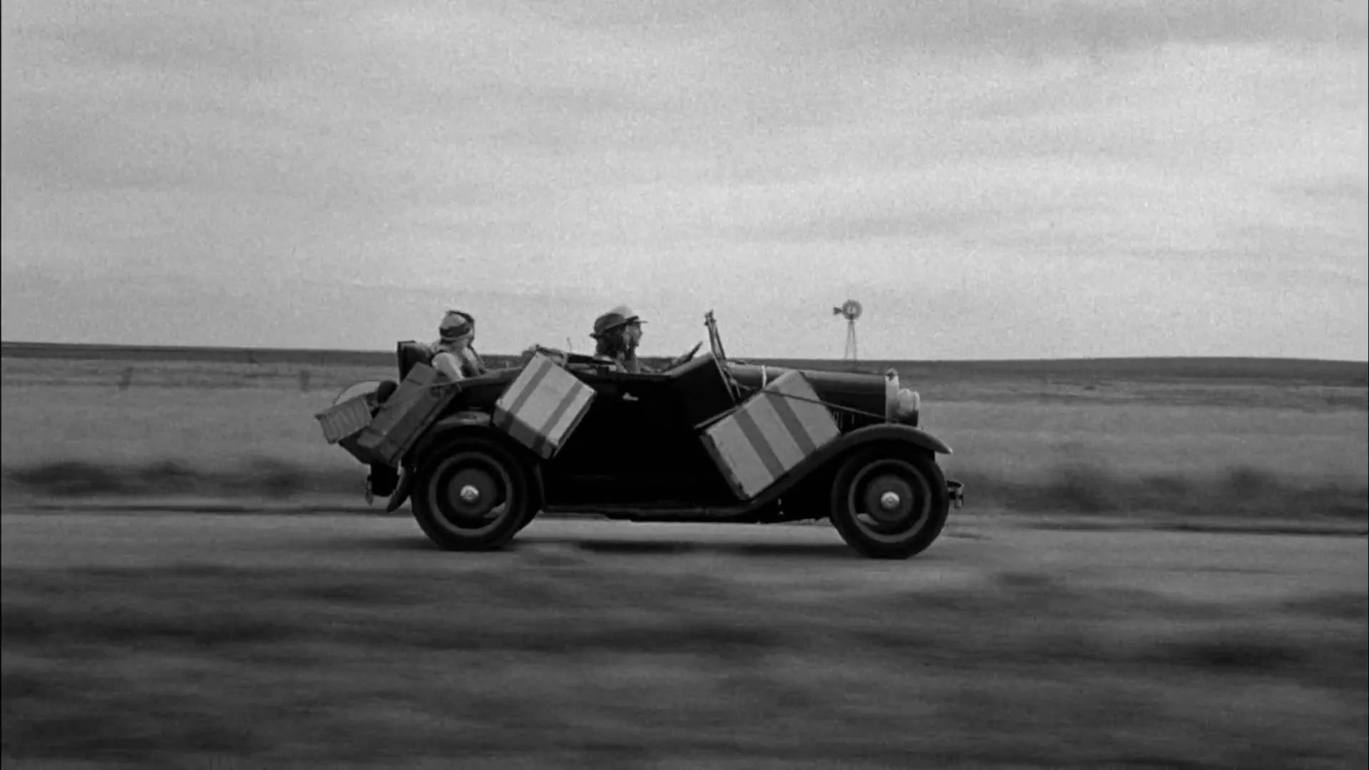 Madeline Kahn, Tatum O'Neal, P.J. Johnson, and Ryan O'Neal in Paper Moon (1973)