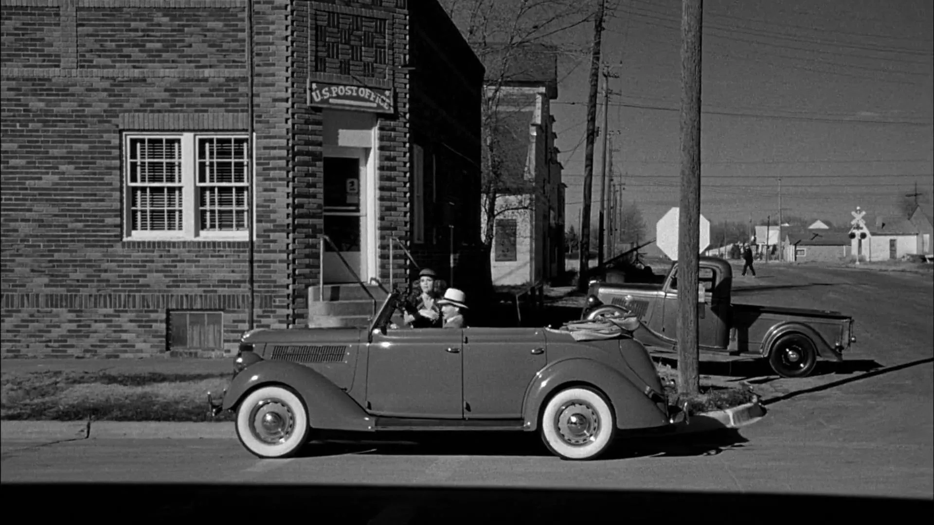 Madeline Kahn and Ryan O'Neal in Paper Moon (1973)