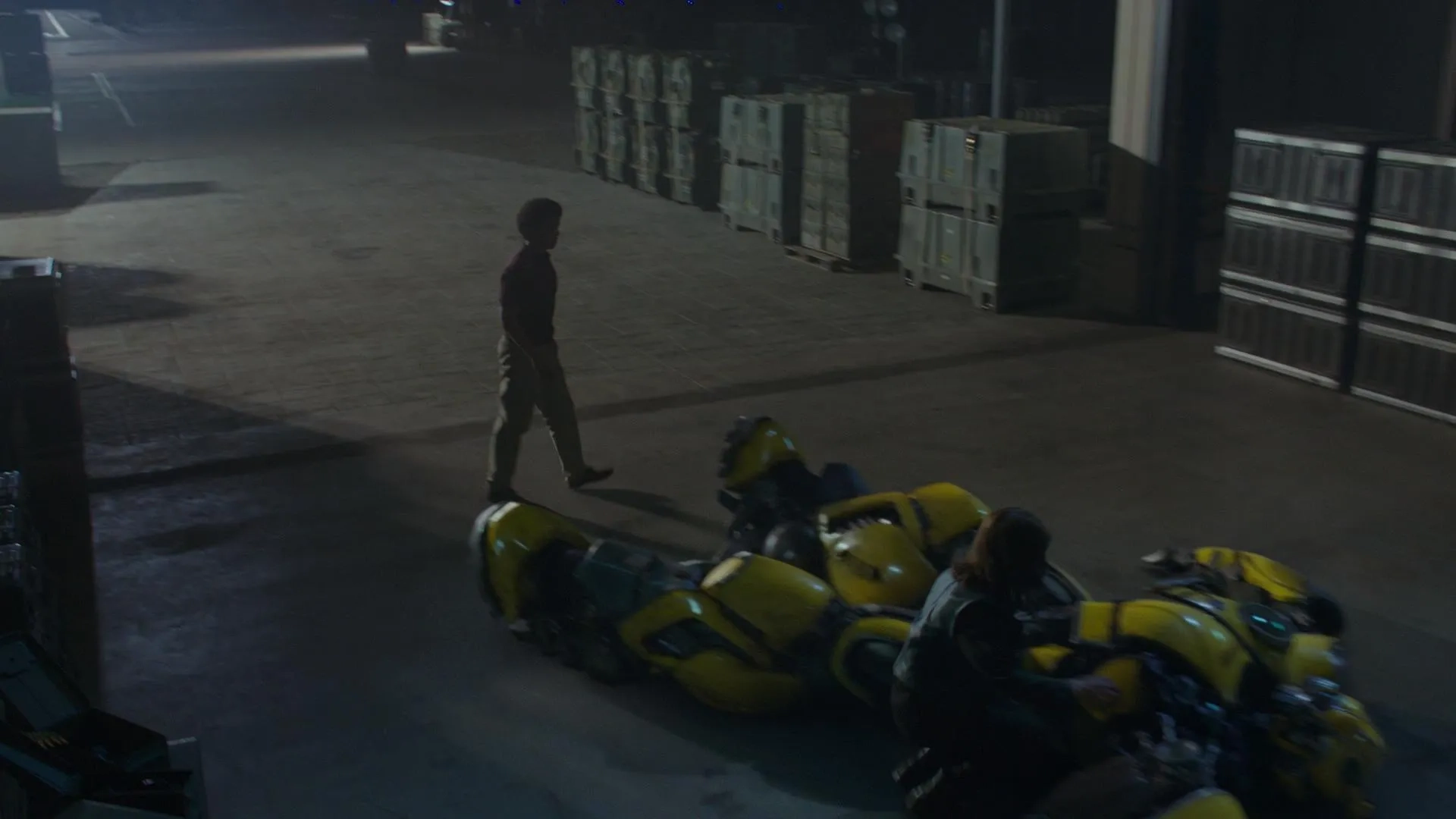 Hailee Steinfeld, Dylan O'Brien, and Jorge Lendeborg Jr. in Bumblebee (2018)