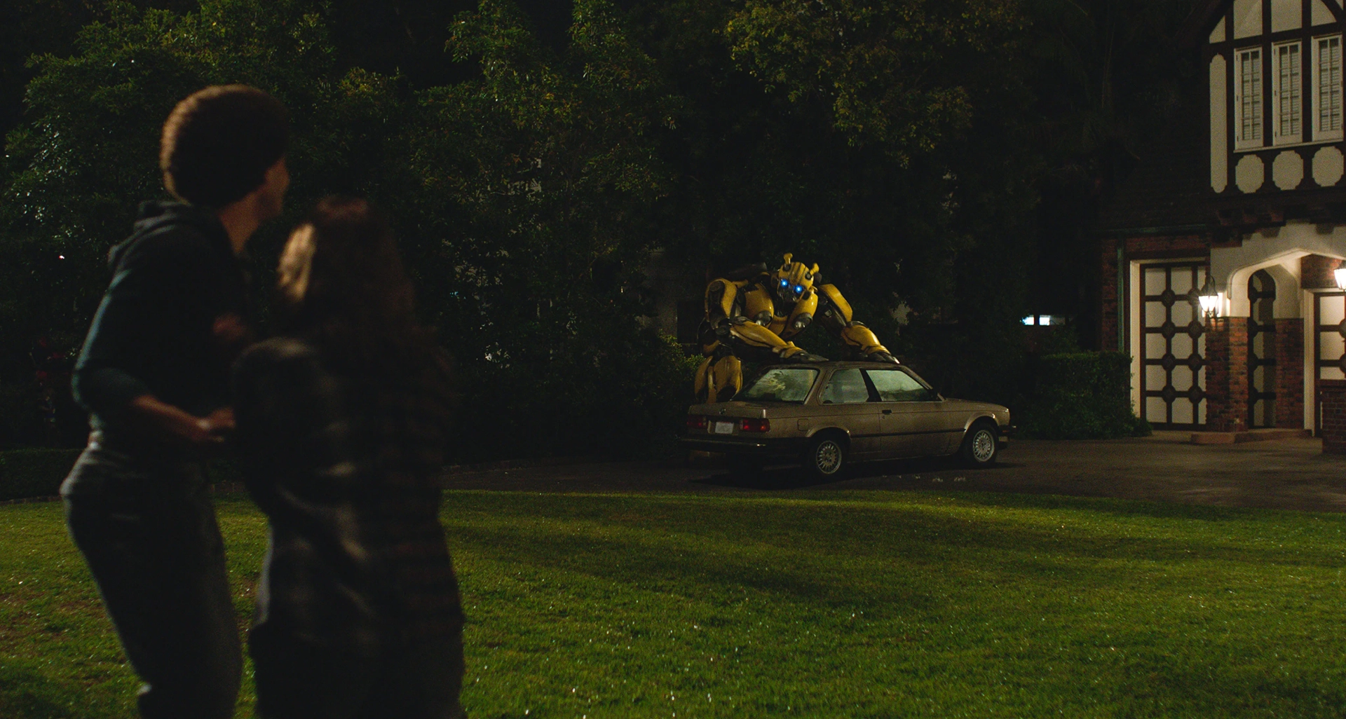 Hailee Steinfeld, Dylan O'Brien, and Jorge Lendeborg Jr. in Bumblebee (2018)