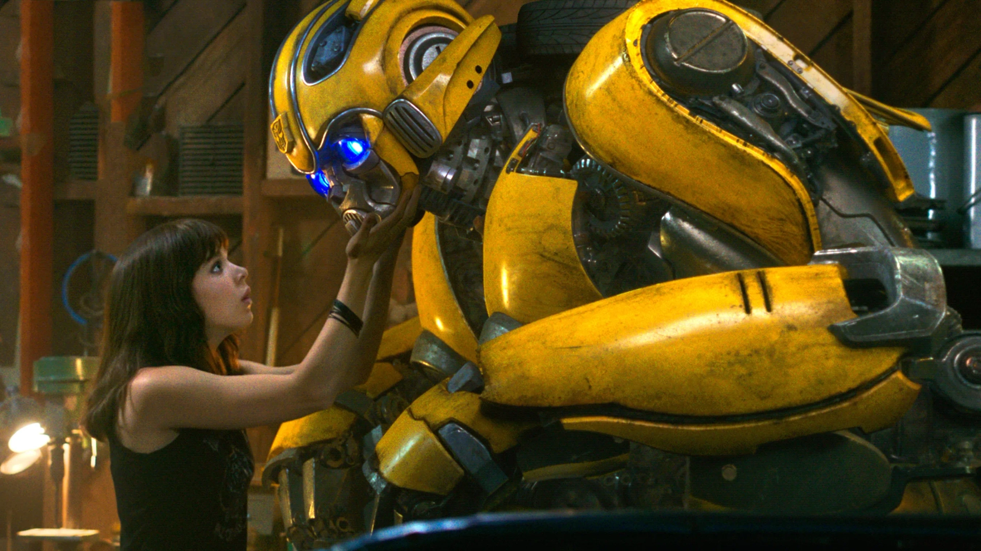 Hailee Steinfeld and Dylan O'Brien in Bumblebee (2018)