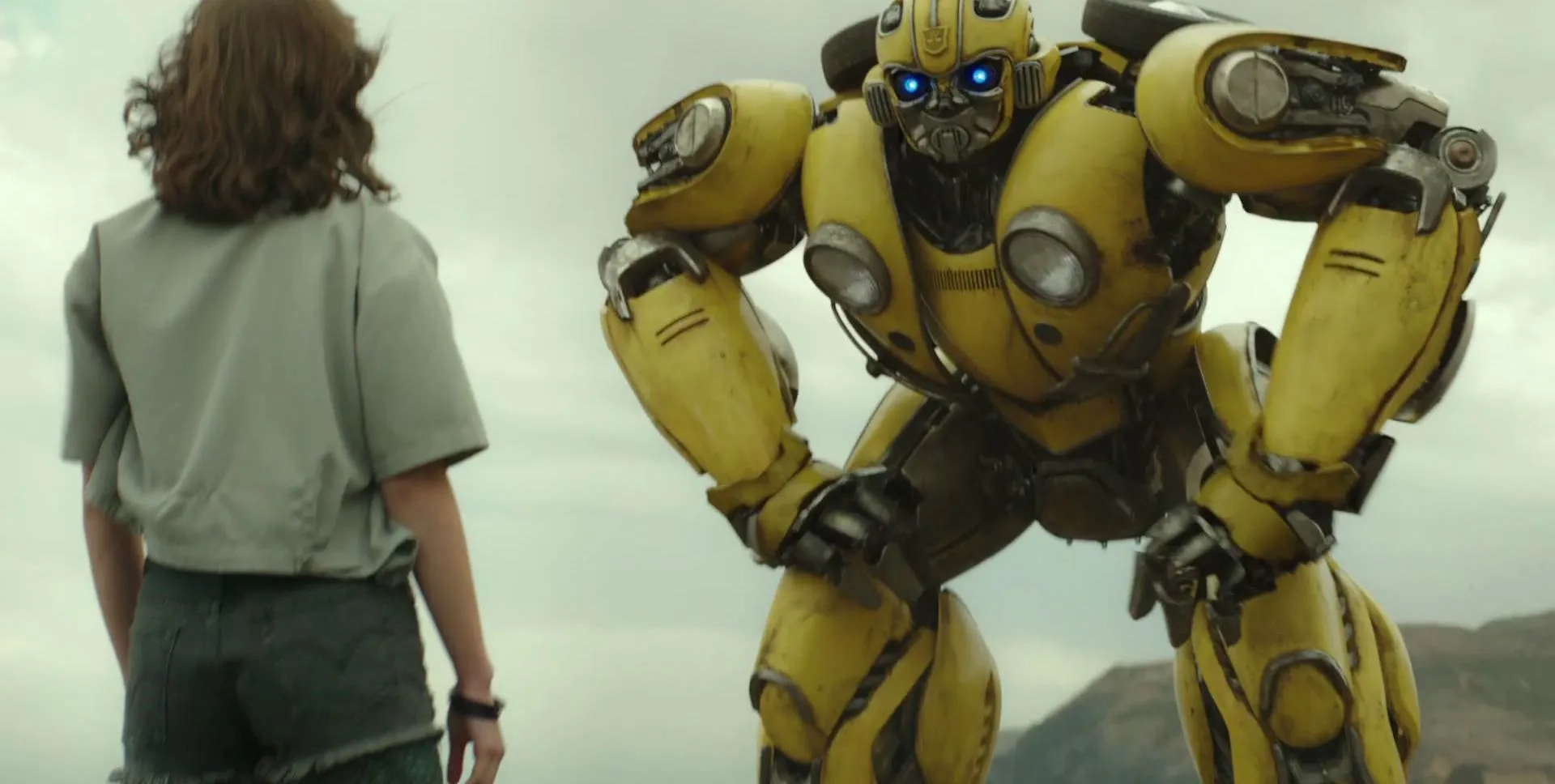 Hailee Steinfeld and Dylan O'Brien in Bumblebee (2018)