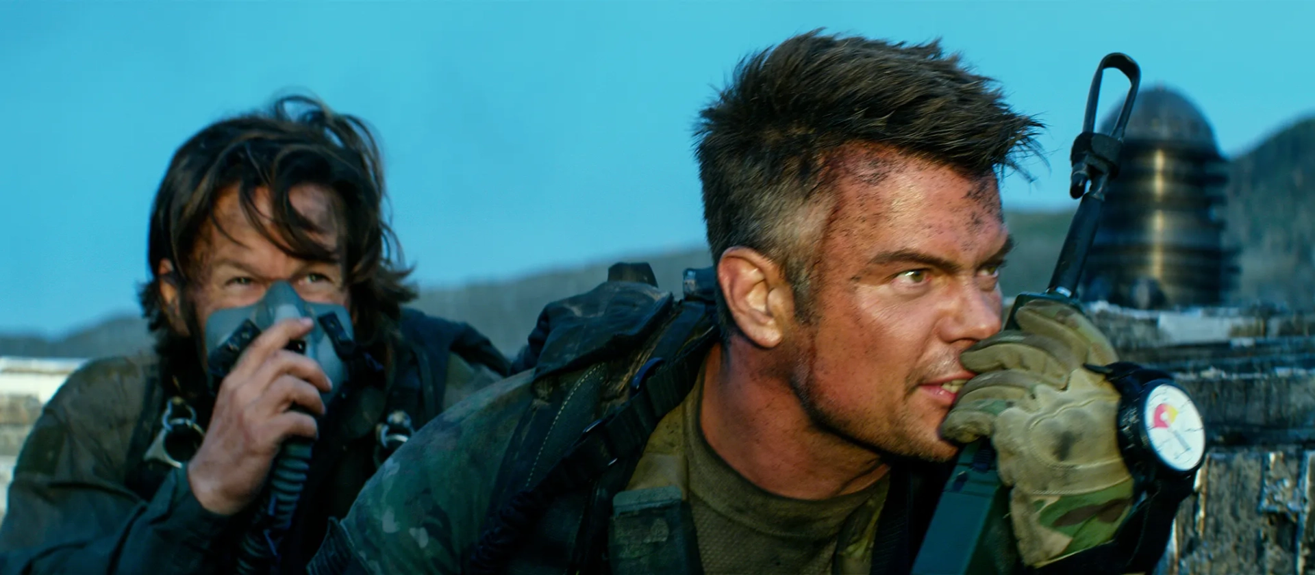 Mark Wahlberg and Josh Duhamel in Transformers: The Last Knight (2017)