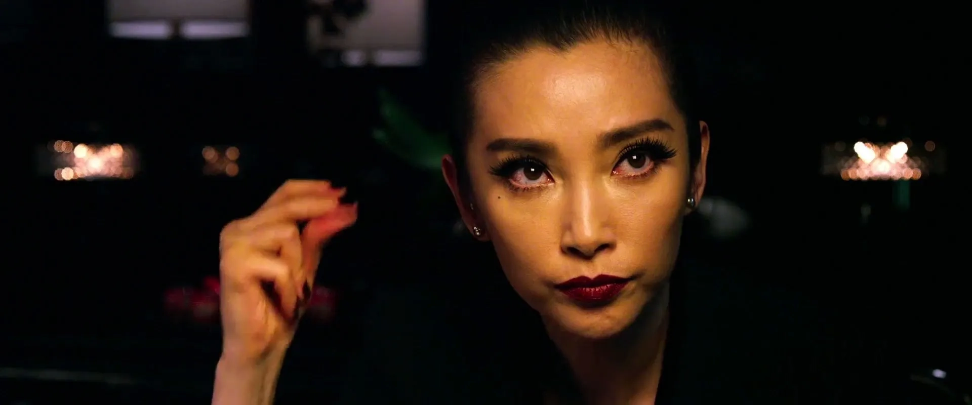 Bingbing Li in Transformers: Age of Extinction (2014)