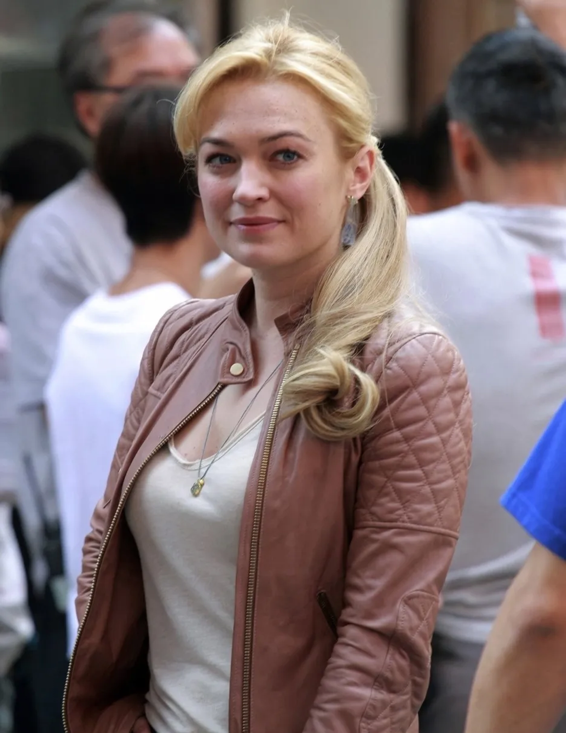 Sophia Myles in Transformers: Age of Extinction (2014)