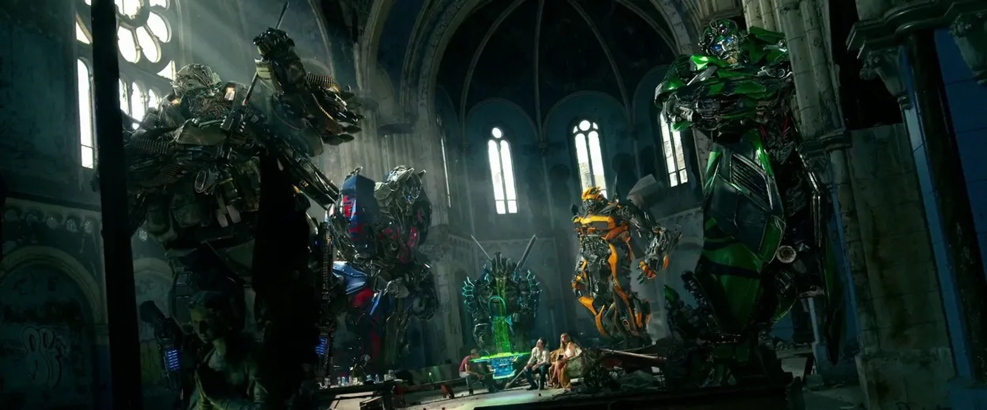 Mark Wahlberg, John Goodman, Peter Cullen, John DiMaggio, Ken Watanabe, Nicola Peltz Beckham, and Jack Reynor in Transformers: Age of Extinction (2014)