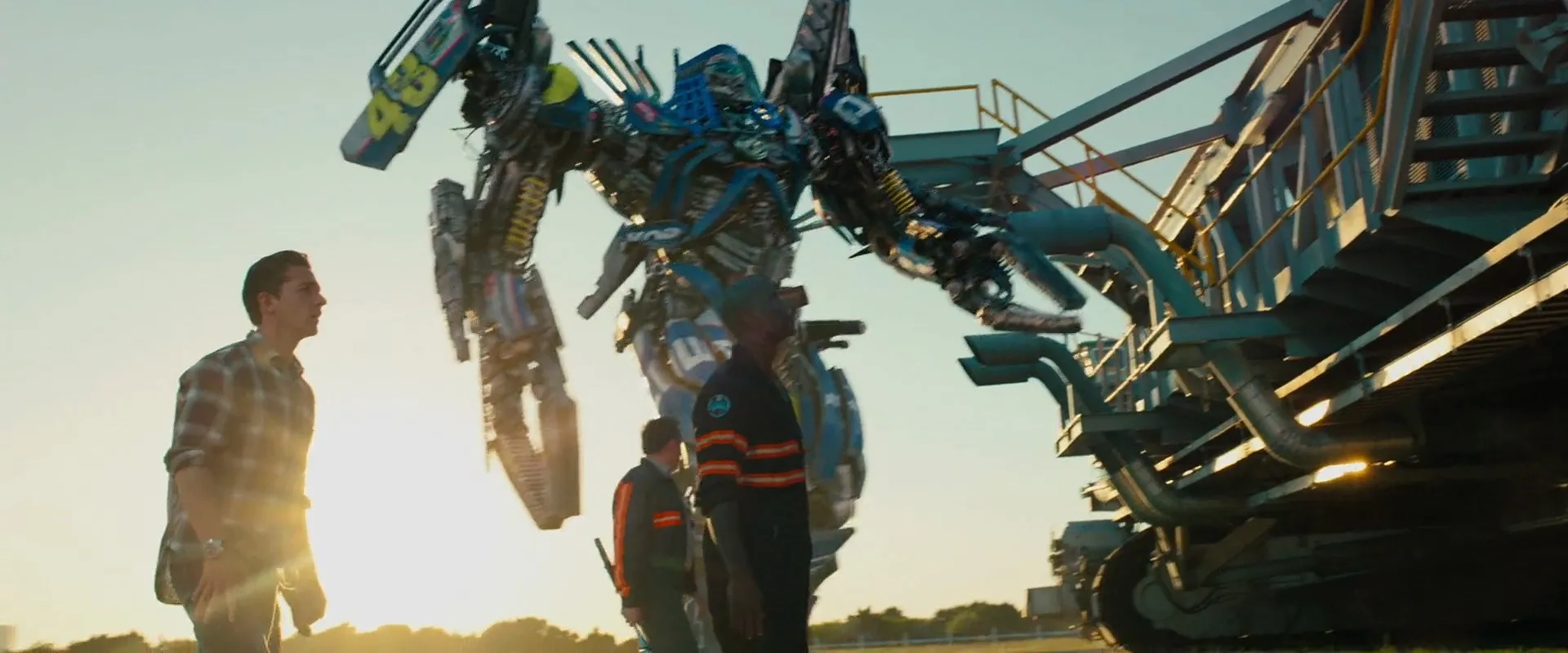 Shia LaBeouf, Tyrese Gibson, and Ron Bottitta in Transformers: Dark of the Moon (2011)