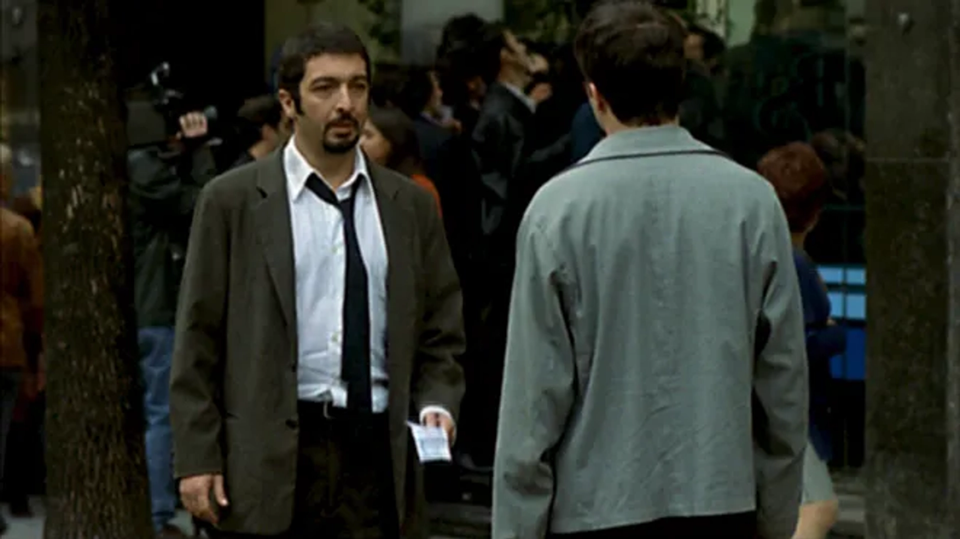 Ricardo Darín and Gastón Pauls in Nine Queens (2000)