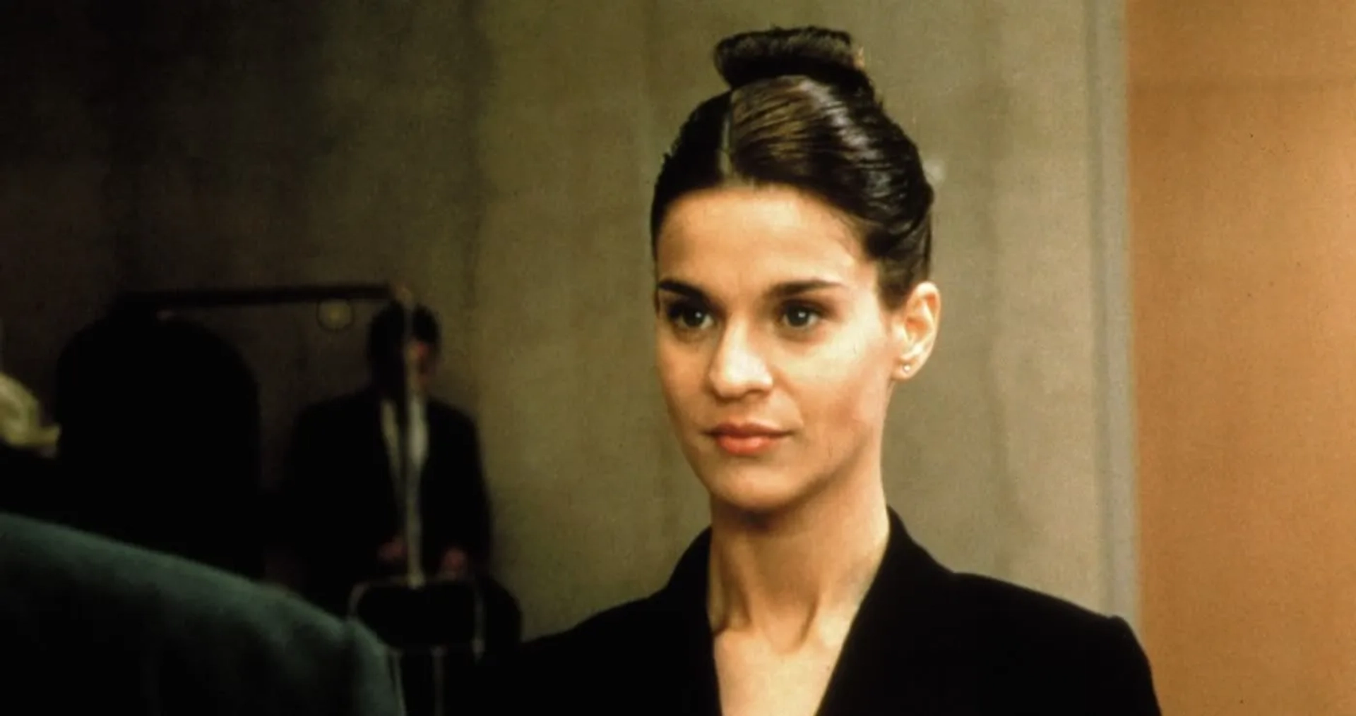 Leticia Brédice in Nine Queens (2000)