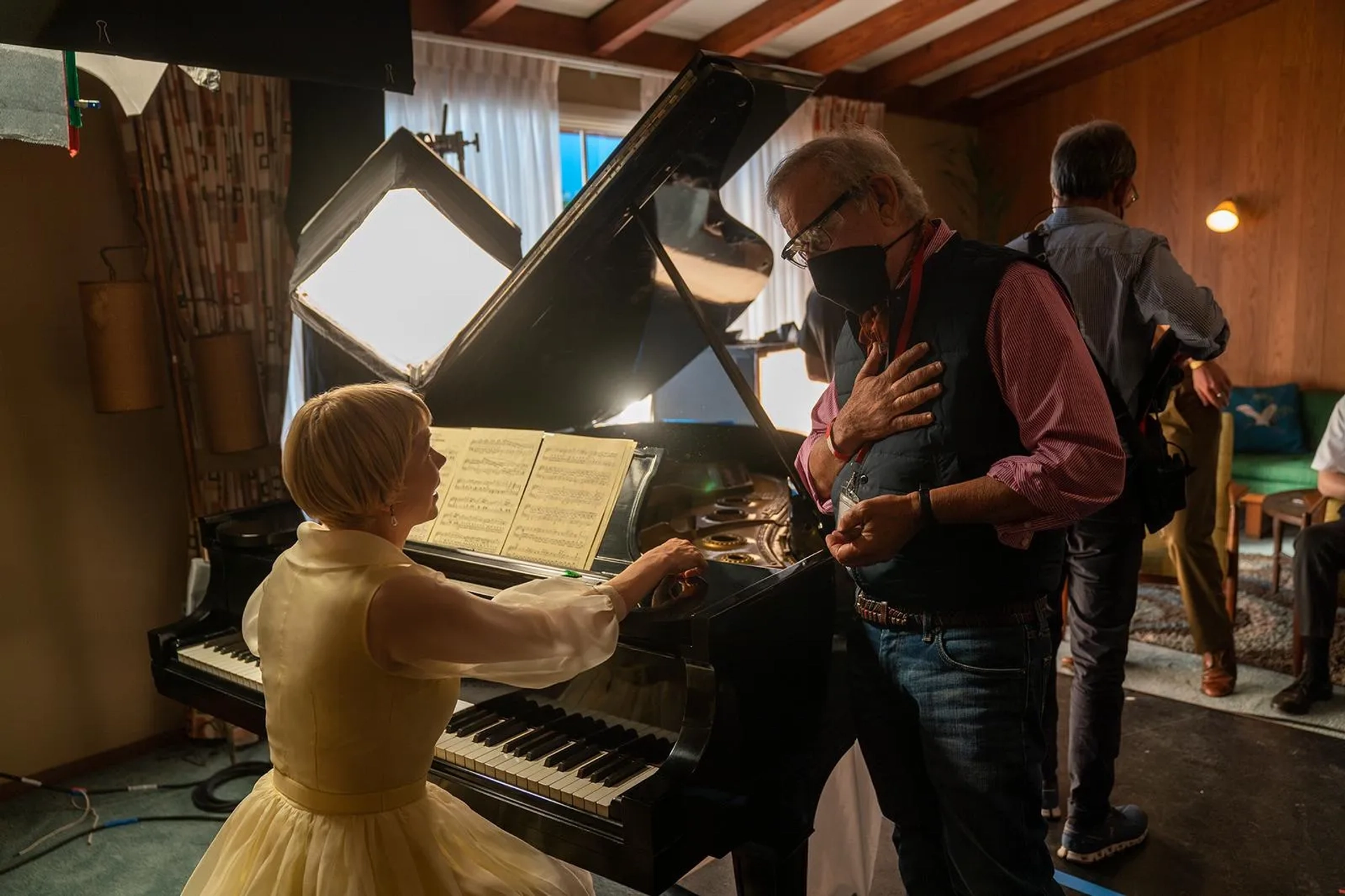 Steven Spielberg and Michelle Williams in The Fabelmans (2022)