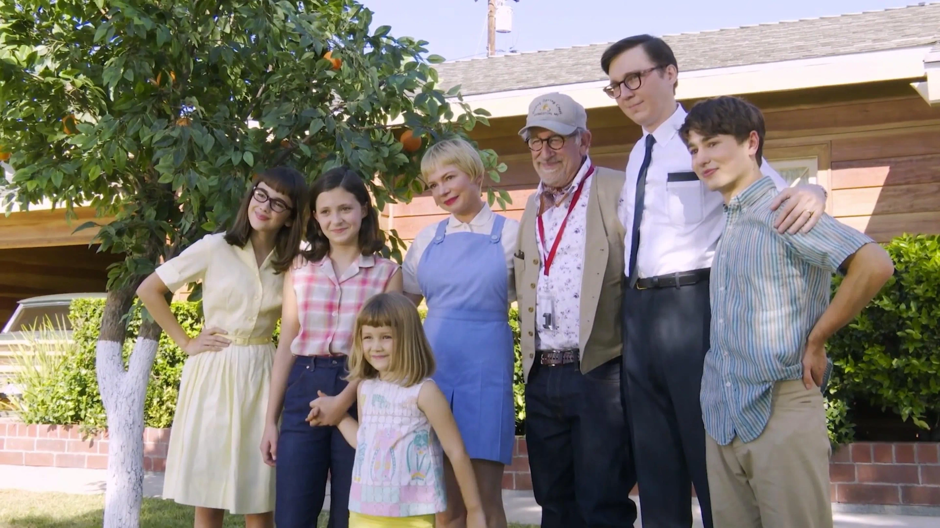 Steven Spielberg, Paul Dano, Michelle Williams, Keeley Karsten, Sophia Kopera, Gabriel LaBelle, and Julia Butters in The Fabelmans (2022)