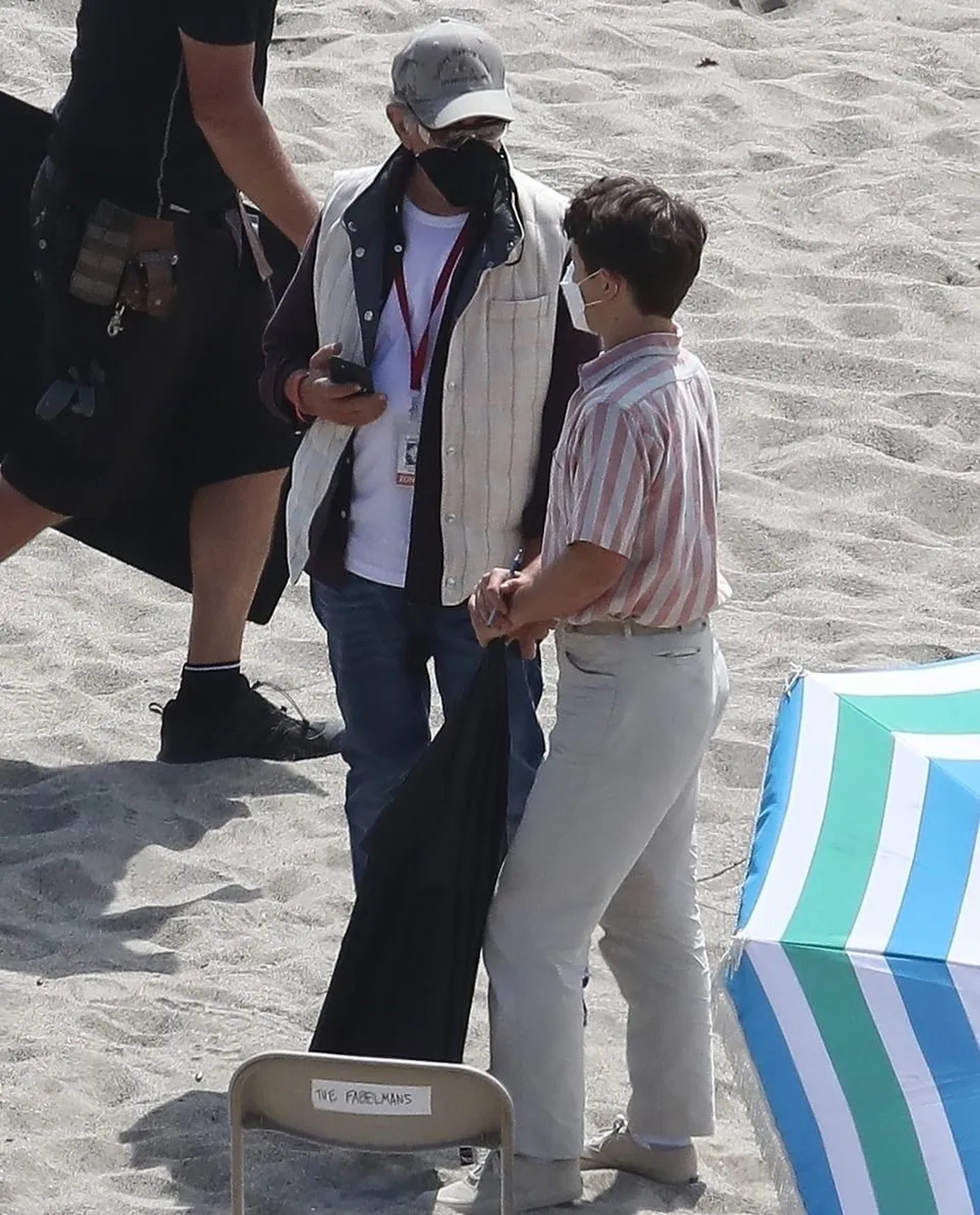 Steven Spielberg and Gabriel LaBelle in The Fabelmans (2022)