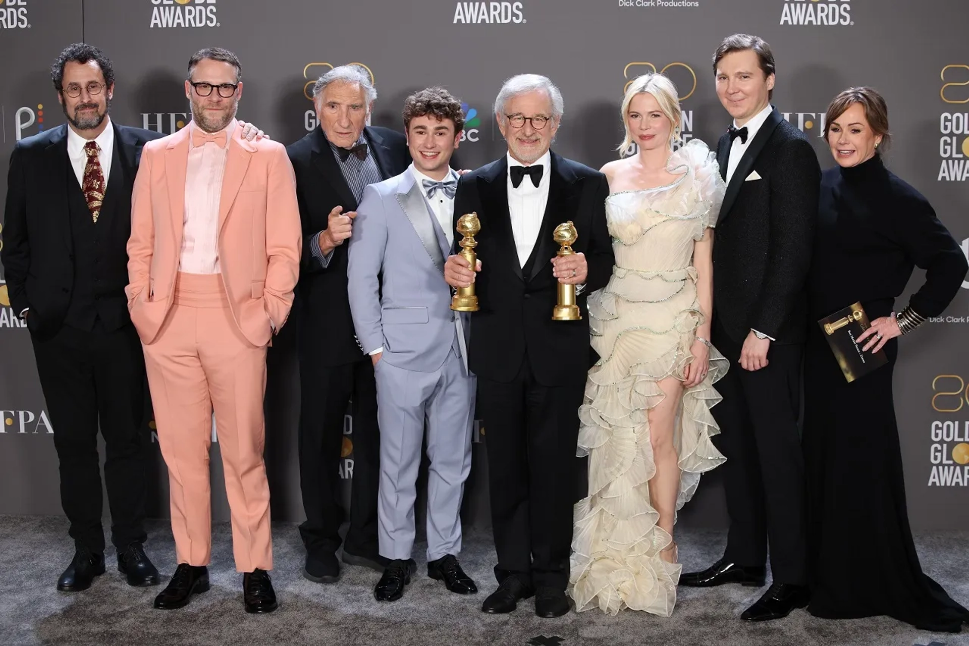 Steven Spielberg, Judd Hirsch, Paul Dano, Seth Rogen, Michelle Williams, Tony Kushner, Kristie Macosko Krieger, and Gabriel LaBelle at an event for The Fabelmans (2022)