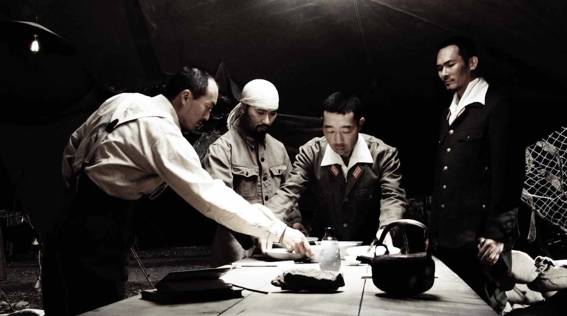 Tsuyoshi Ihara and Ken Watanabe in Letters from Iwo Jima (2006)